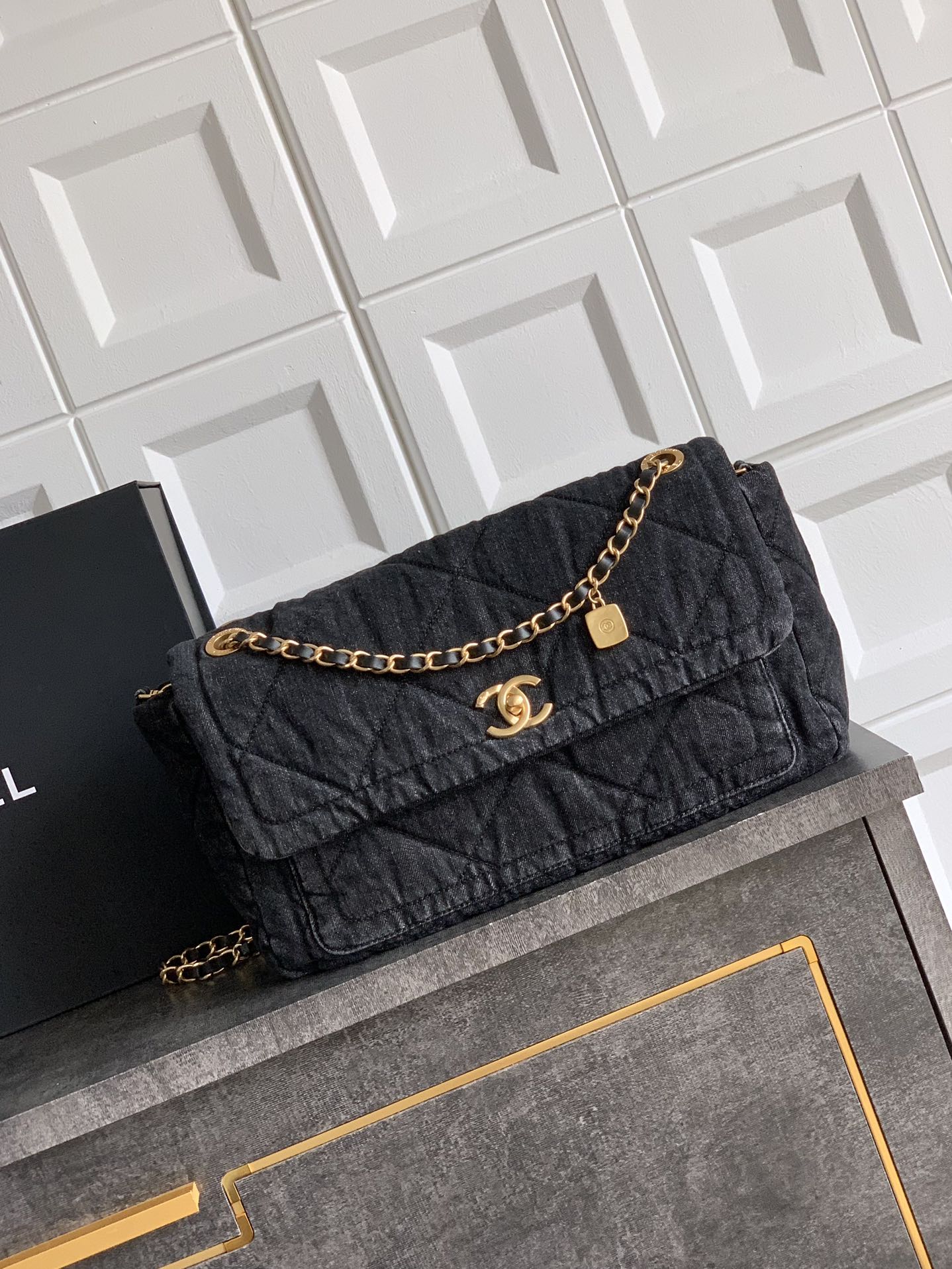 Chanel Cc Acolchado Vaquero Negro Bolso Solapa Mediano