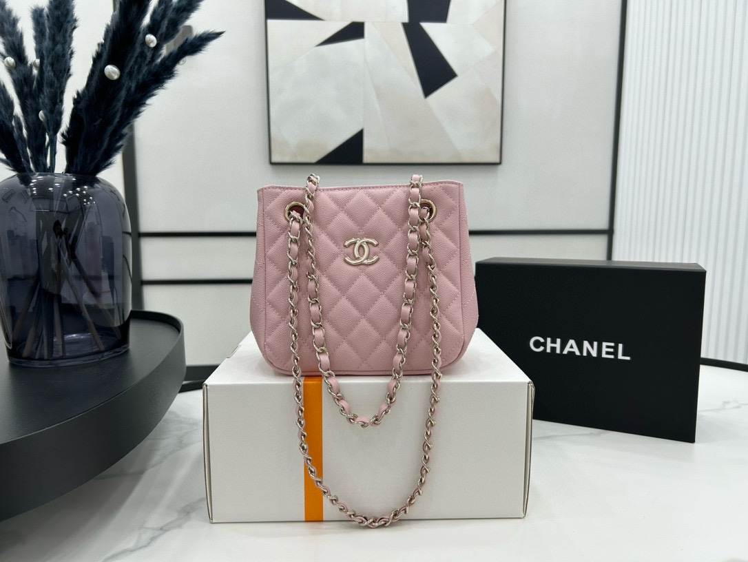 Chanel Pink Quilted Caviar Hobo Bag Gold Hardware,