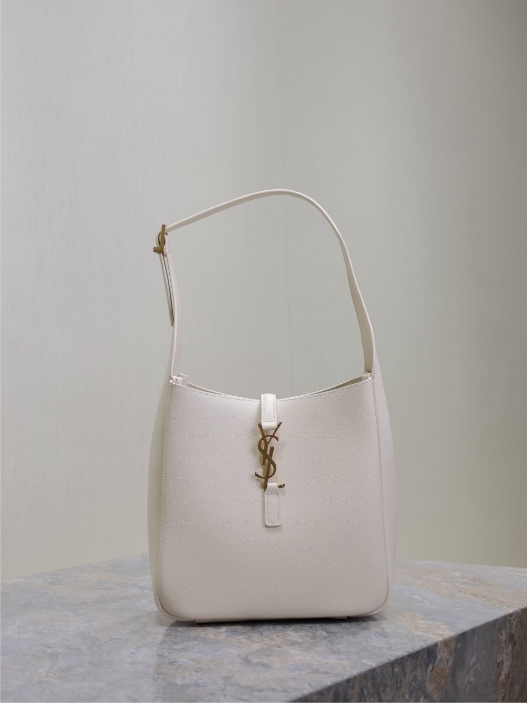 Saint Laurent Small LE 5 À 7 Shoulder Bag | White