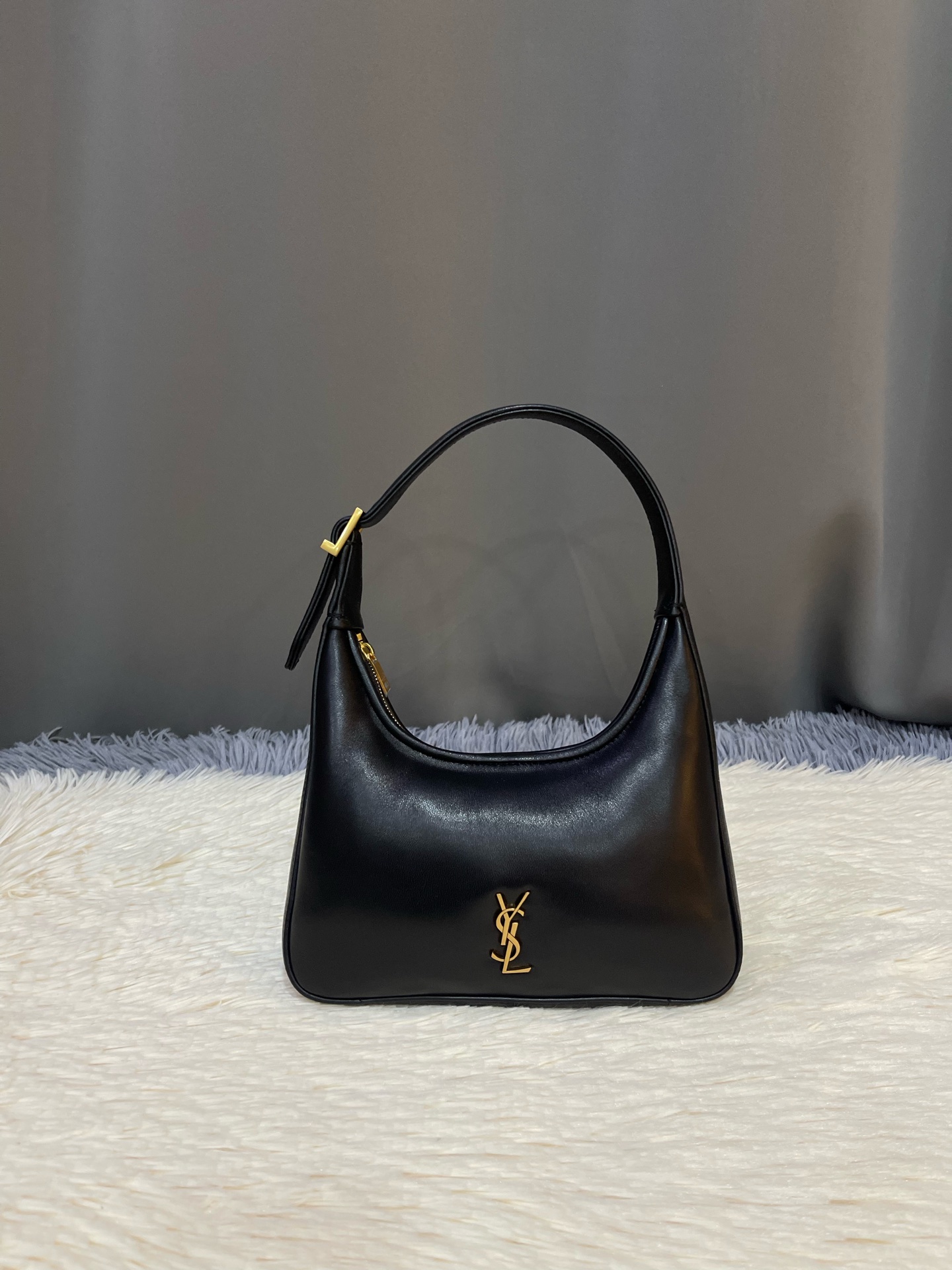 Saint Laurent Hobo Calypso Pelle Nera black