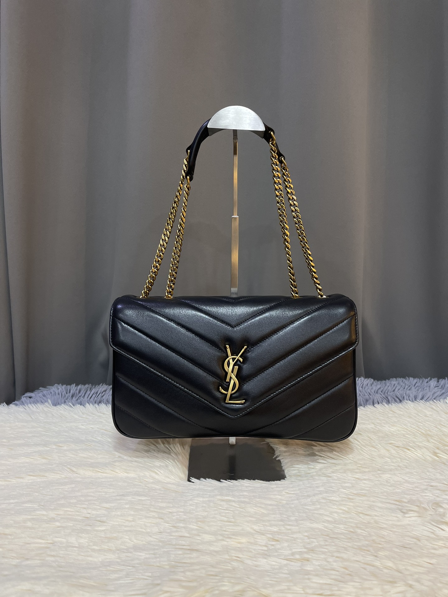 Saint Laurent Loulou Small Chain Bag ‘Black’