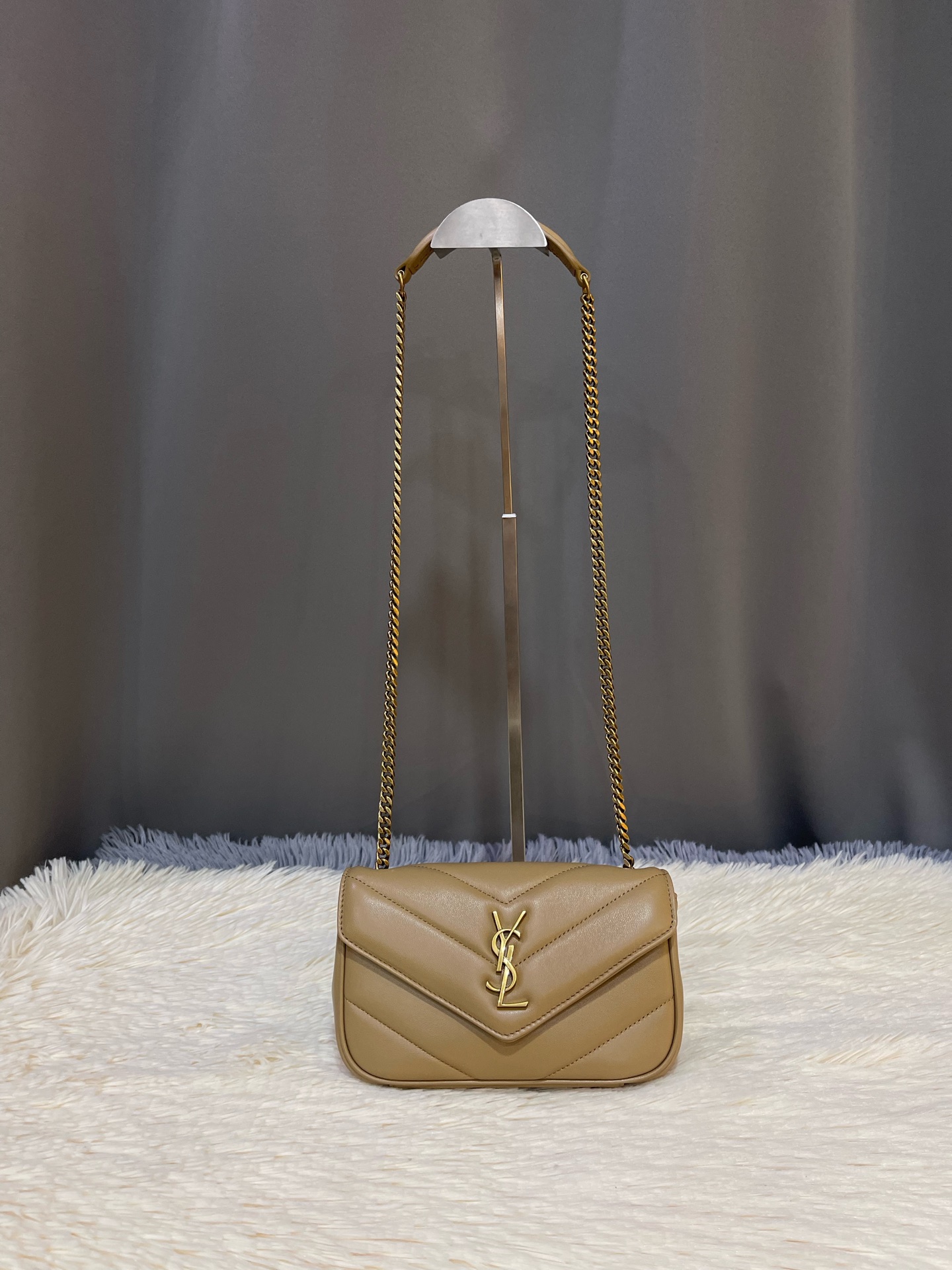 Saint Laurent Loulou Toy Bag In Y-Quilted brown