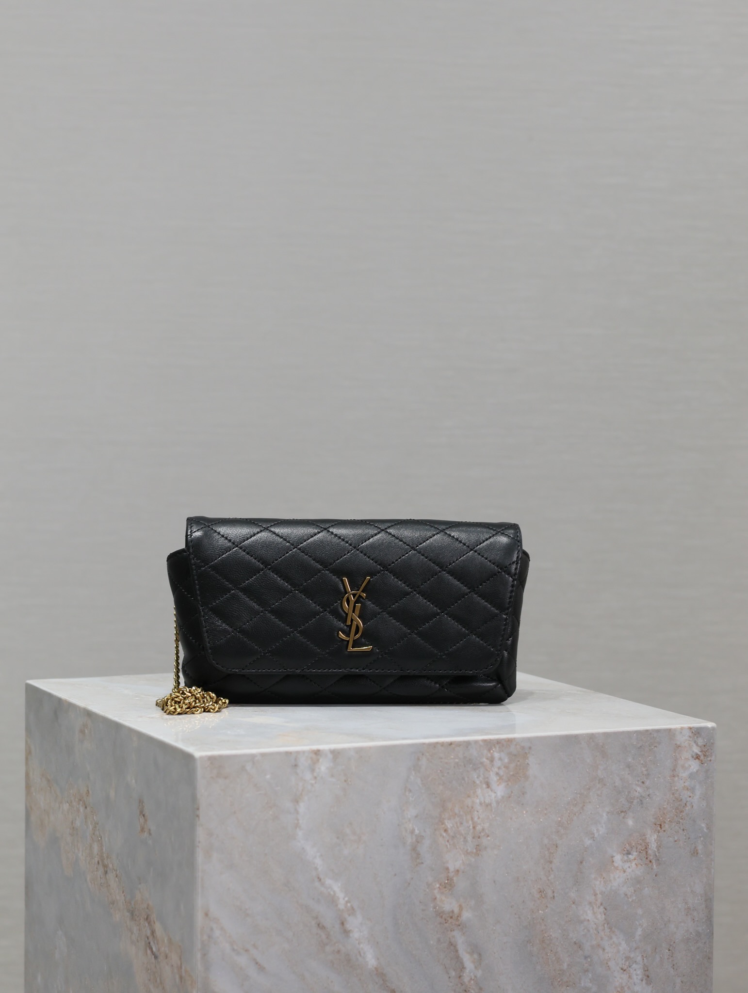 Saint Laurent Gaby Leather chain-link Bag | Black
