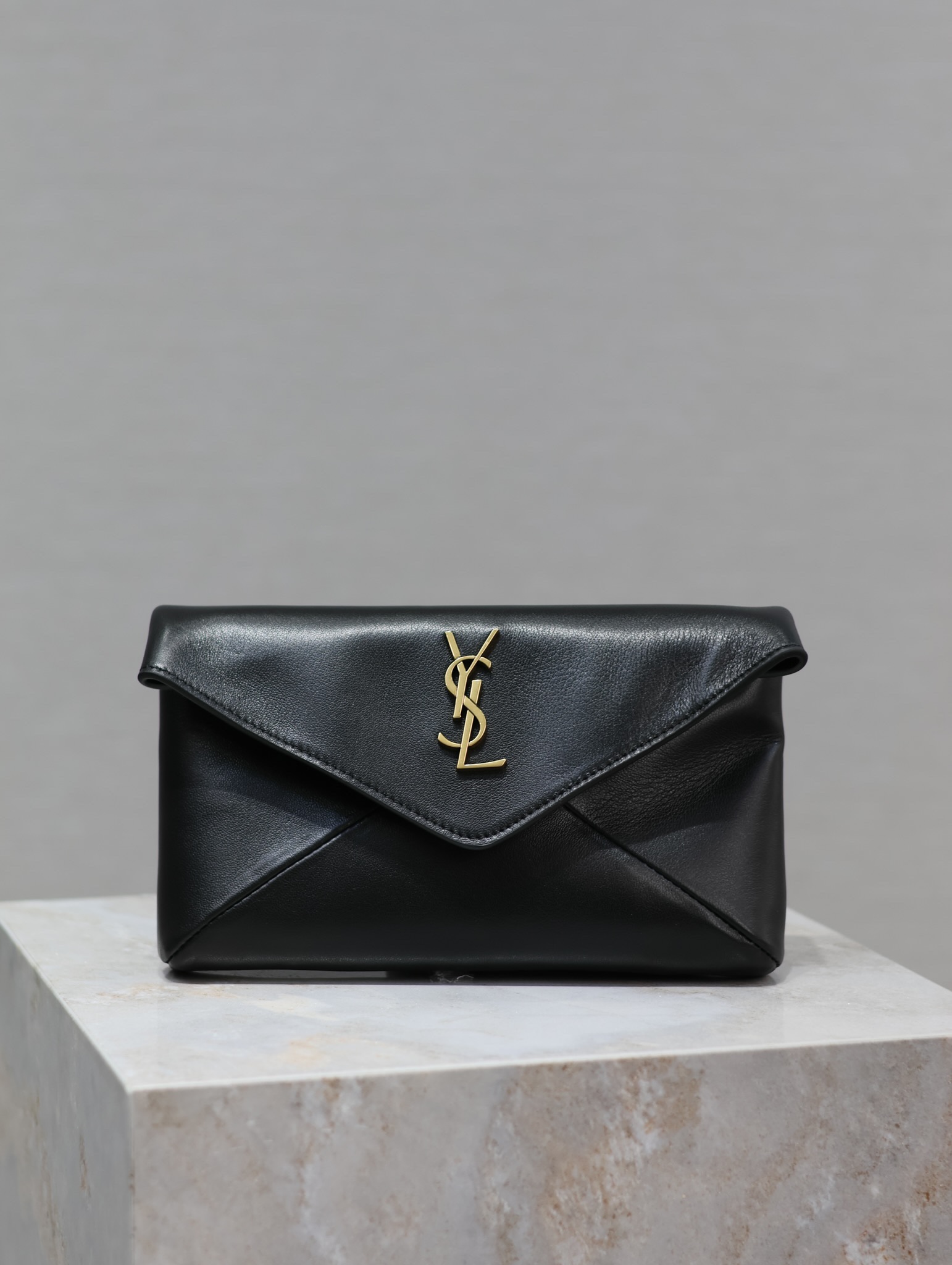 Saint Laurent Cassandre Small ‘Black’ 764931AACX71000