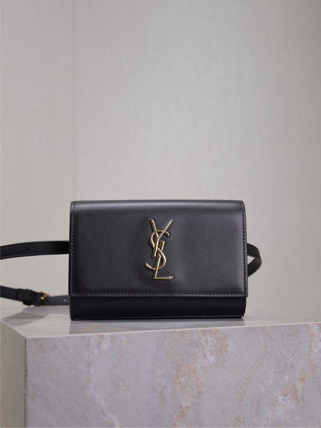 SAINT LAURENT Smooth Calfskin Monogram Kate Belt black