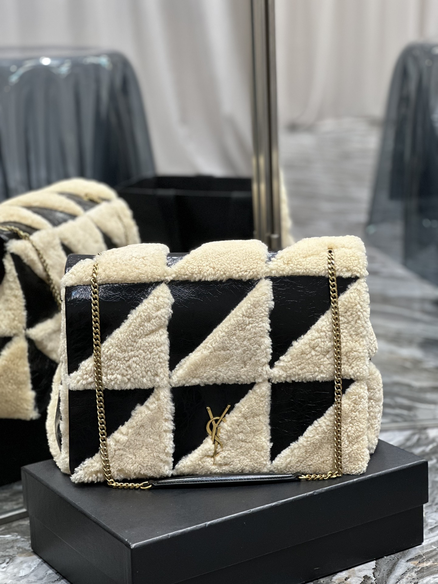 Saint Laurent Jamie 4.0 In Suede Shearling ‘Beige’