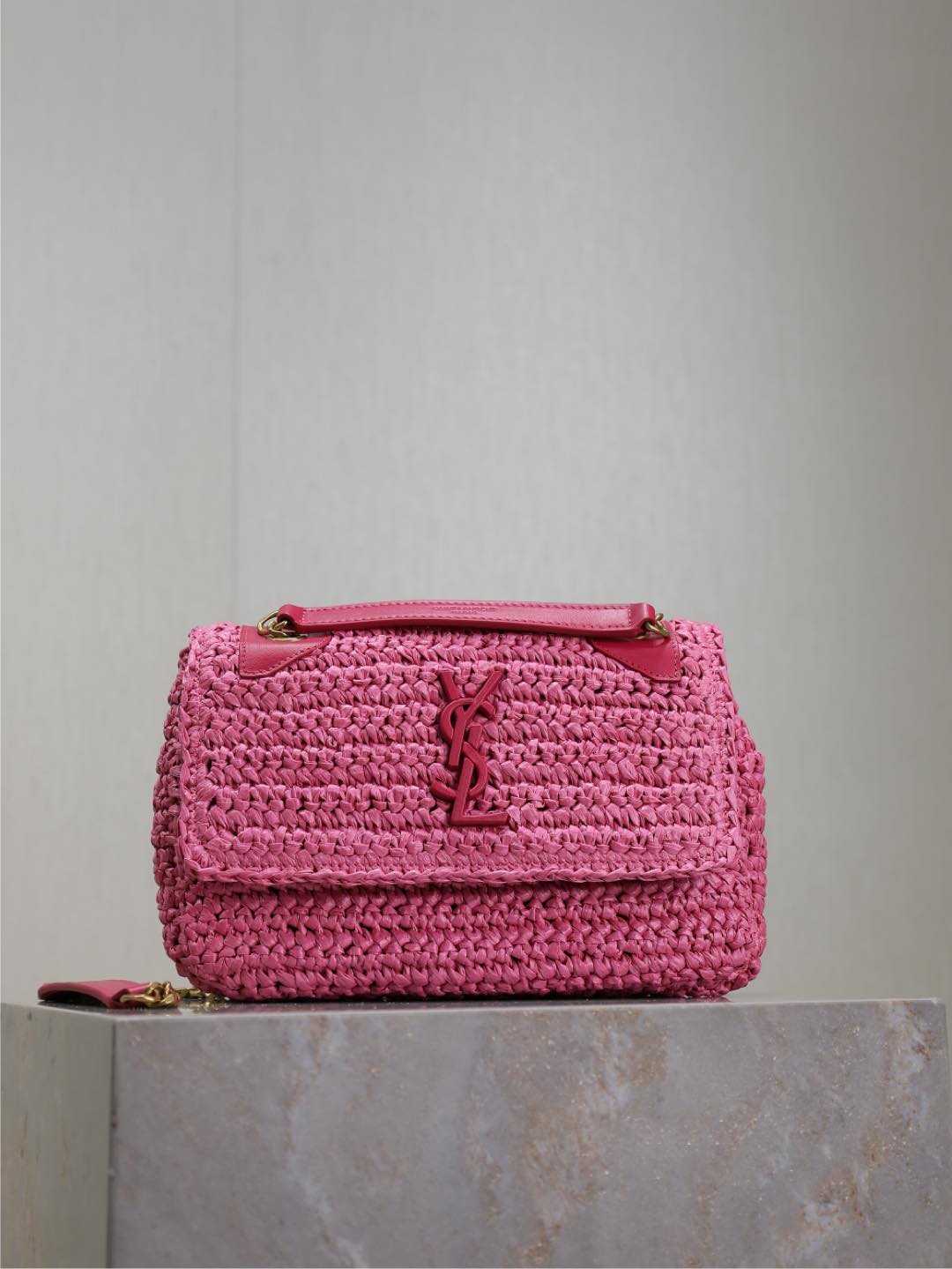 Saint Laurent Monogram Medium Raffia Niki Bag – Pink