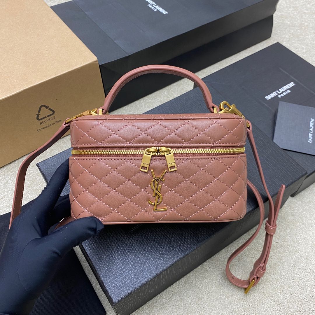 Saint Laurent Gaby Vanity Mini Quilted Leather Shoulder Bag i