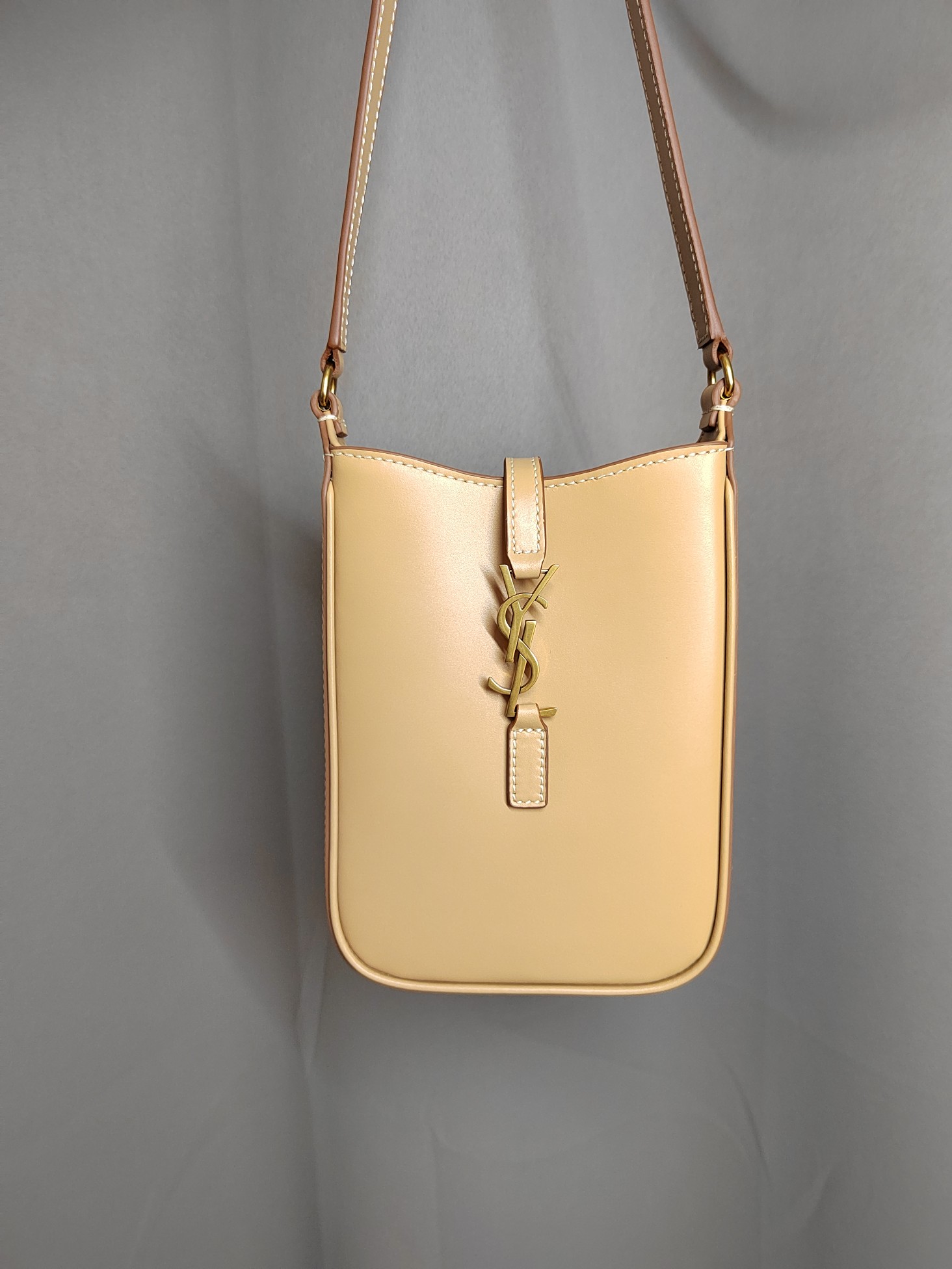 Saint Laurent Pouch Crossbody Bag In Nude – Vintage Brown