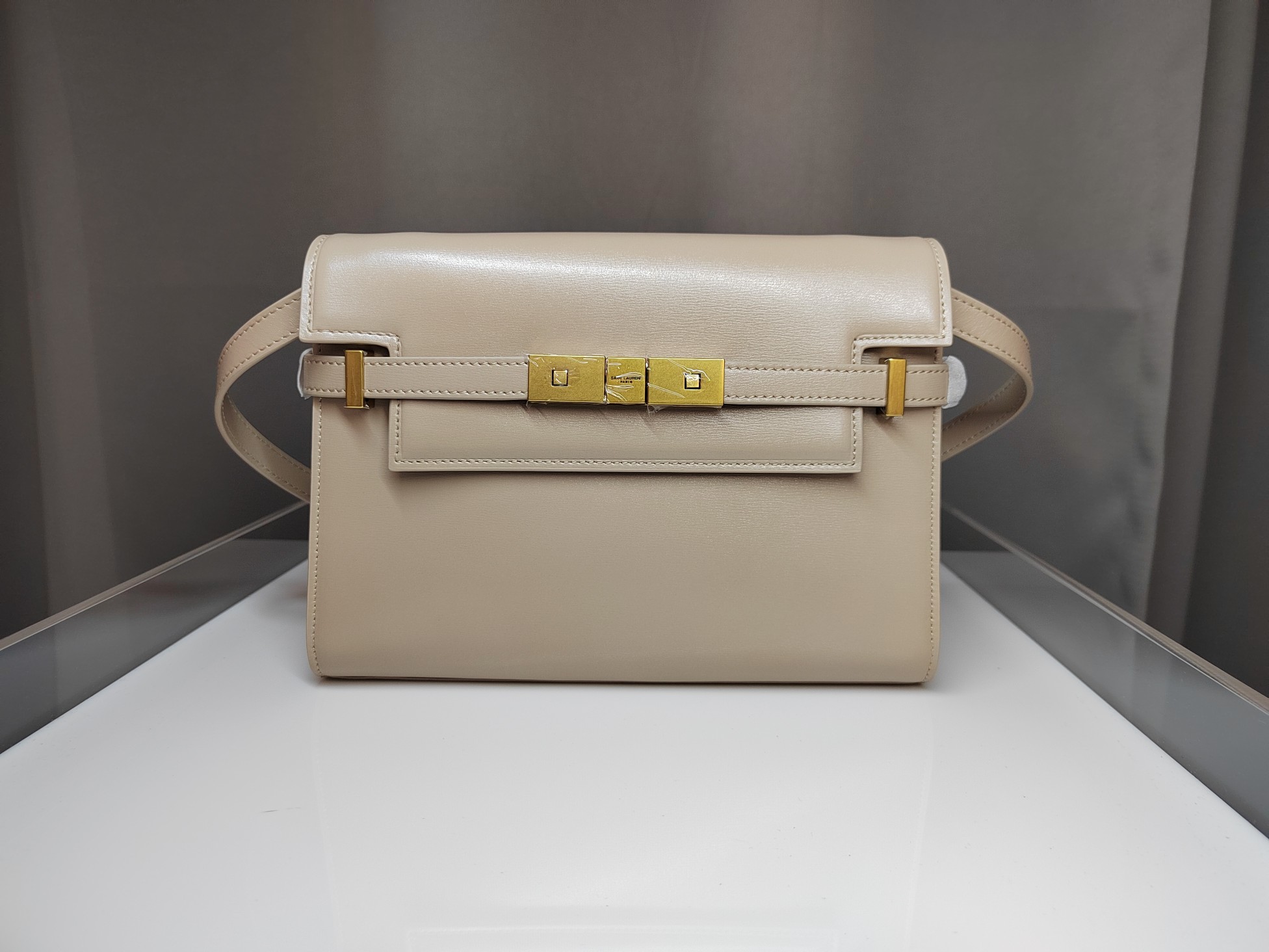 Saint Laurent Manhattan Medium Shoulder Bag