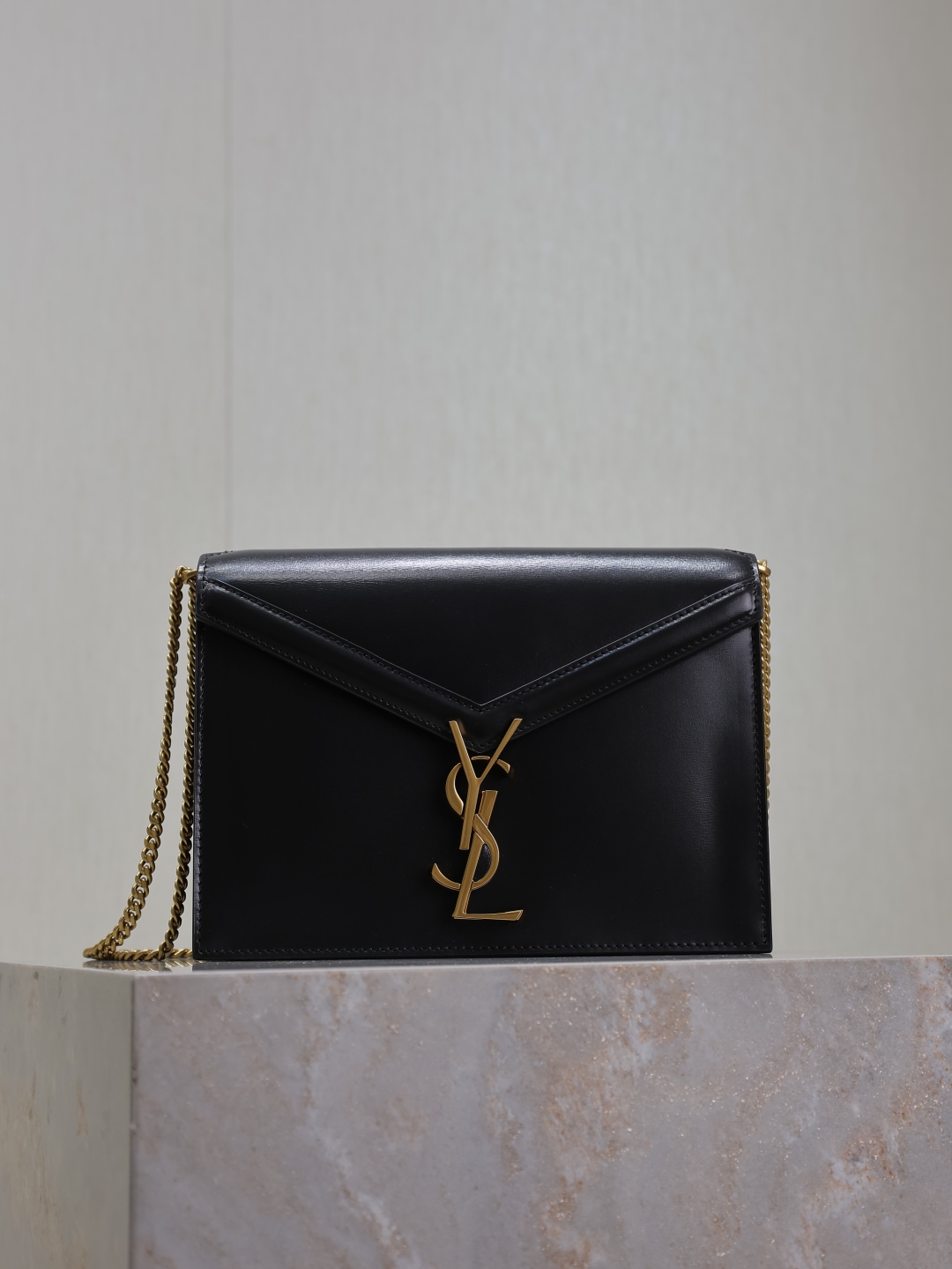 Saint Laurent Cassandra Chain Shoulder Bag 532750 122252111