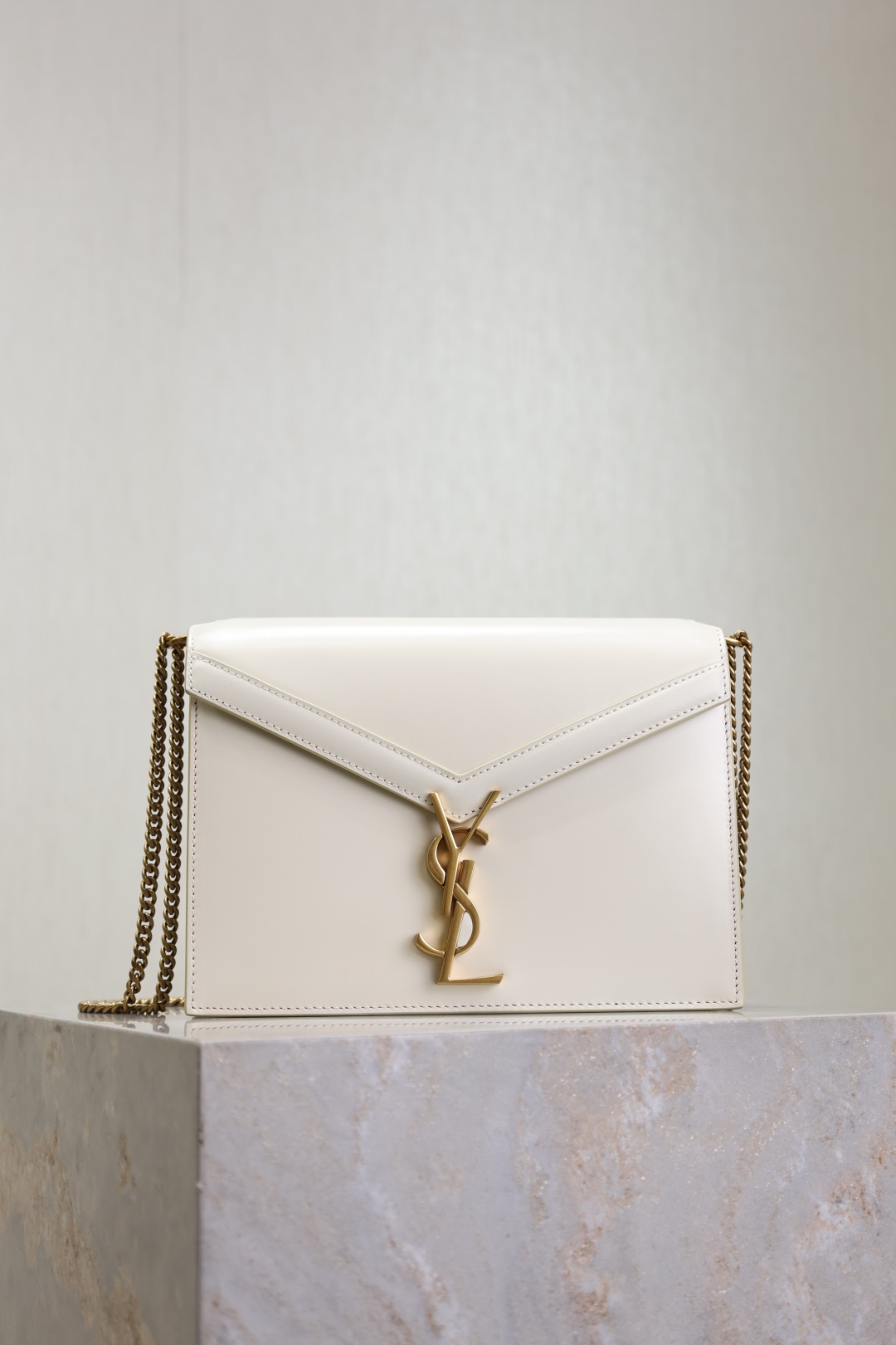 Saint Laurent Cassandra Leather Shoulder Bag In Crem