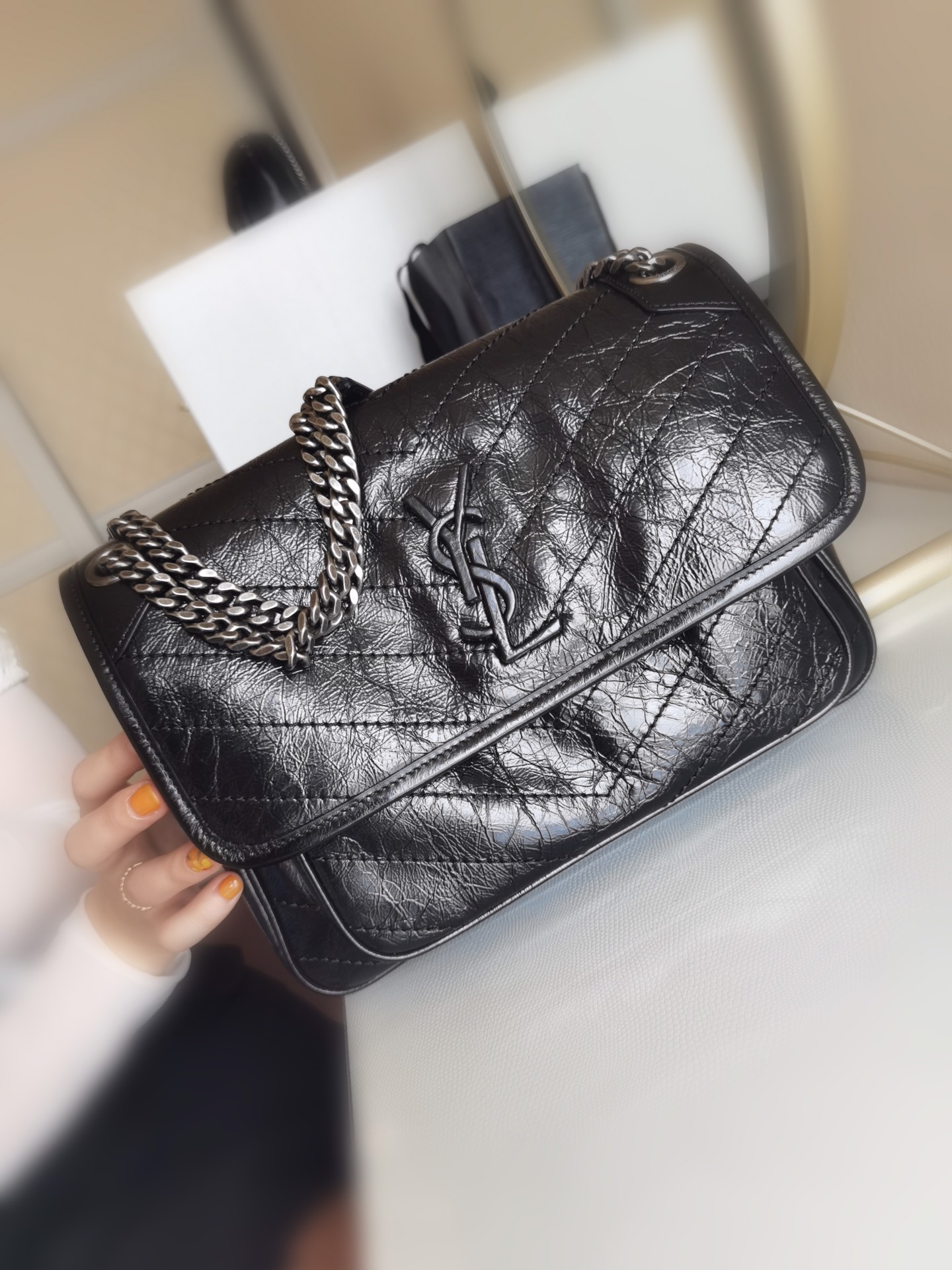 Yves Saint Laurent Niki Bag medium black