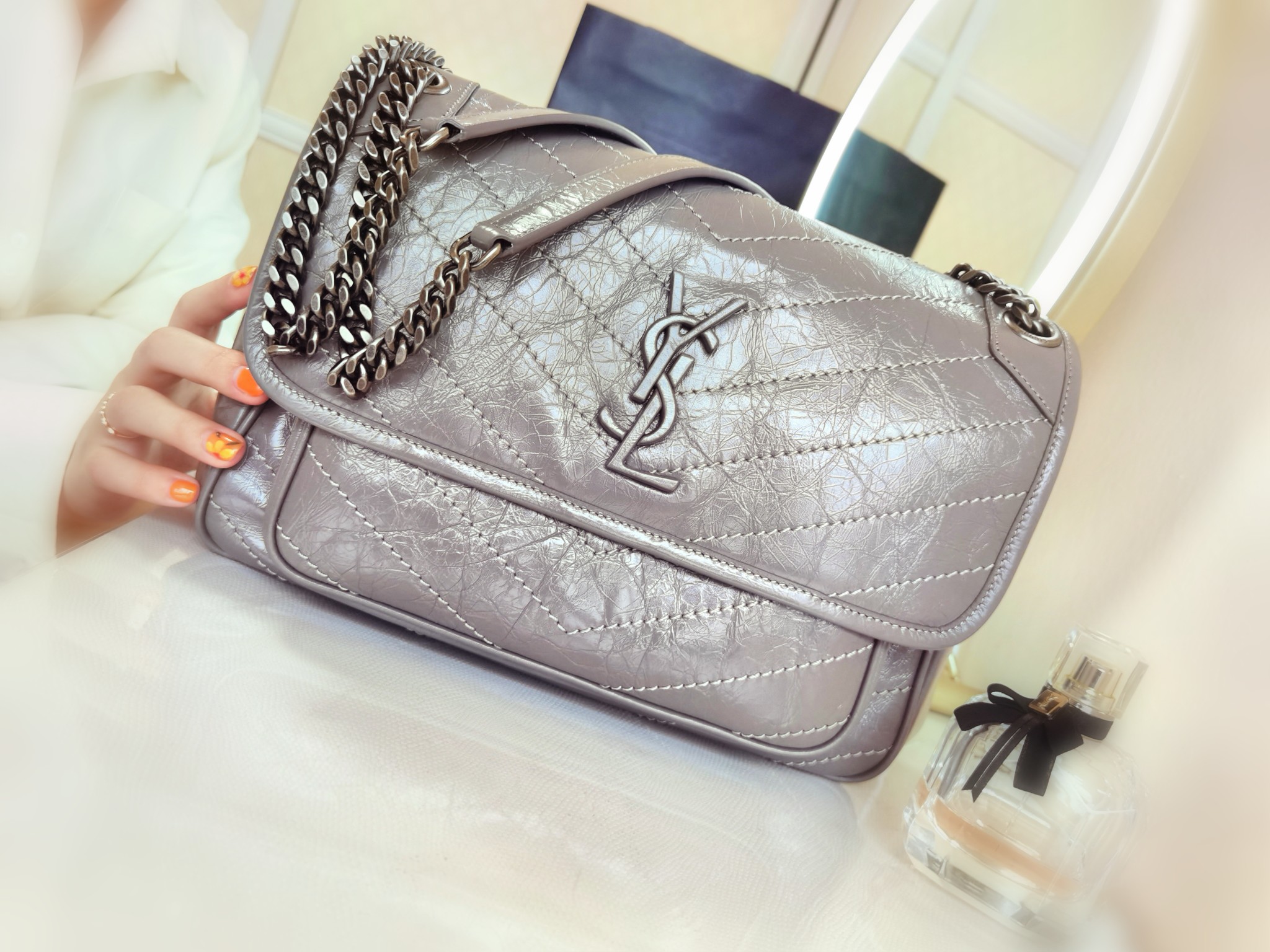 Saint Laurent Grey Crinkled Leather Large Niki Shoulder Bag