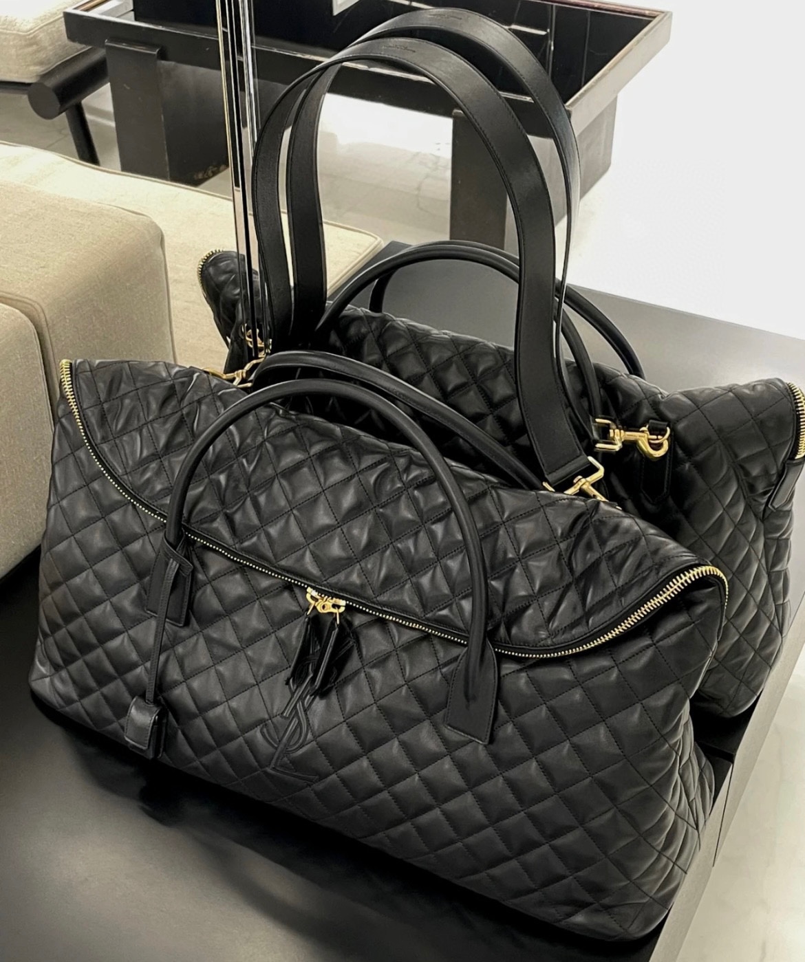 YSL Saint Laurent ES Giant travel bag for Women – Black