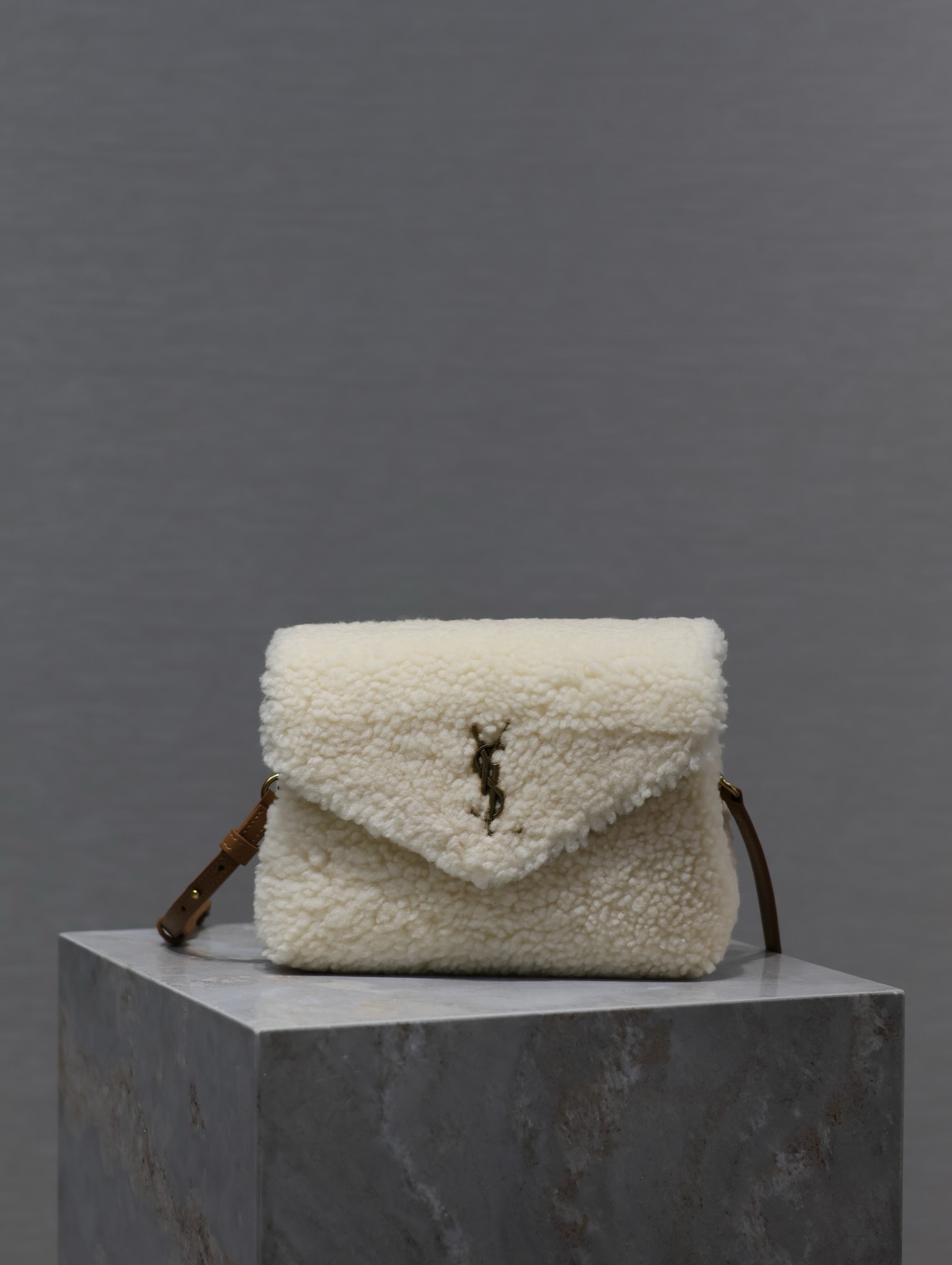 SAINT LAURENT Shearling Toy Loulou Shoulder Bag Natural 1358915