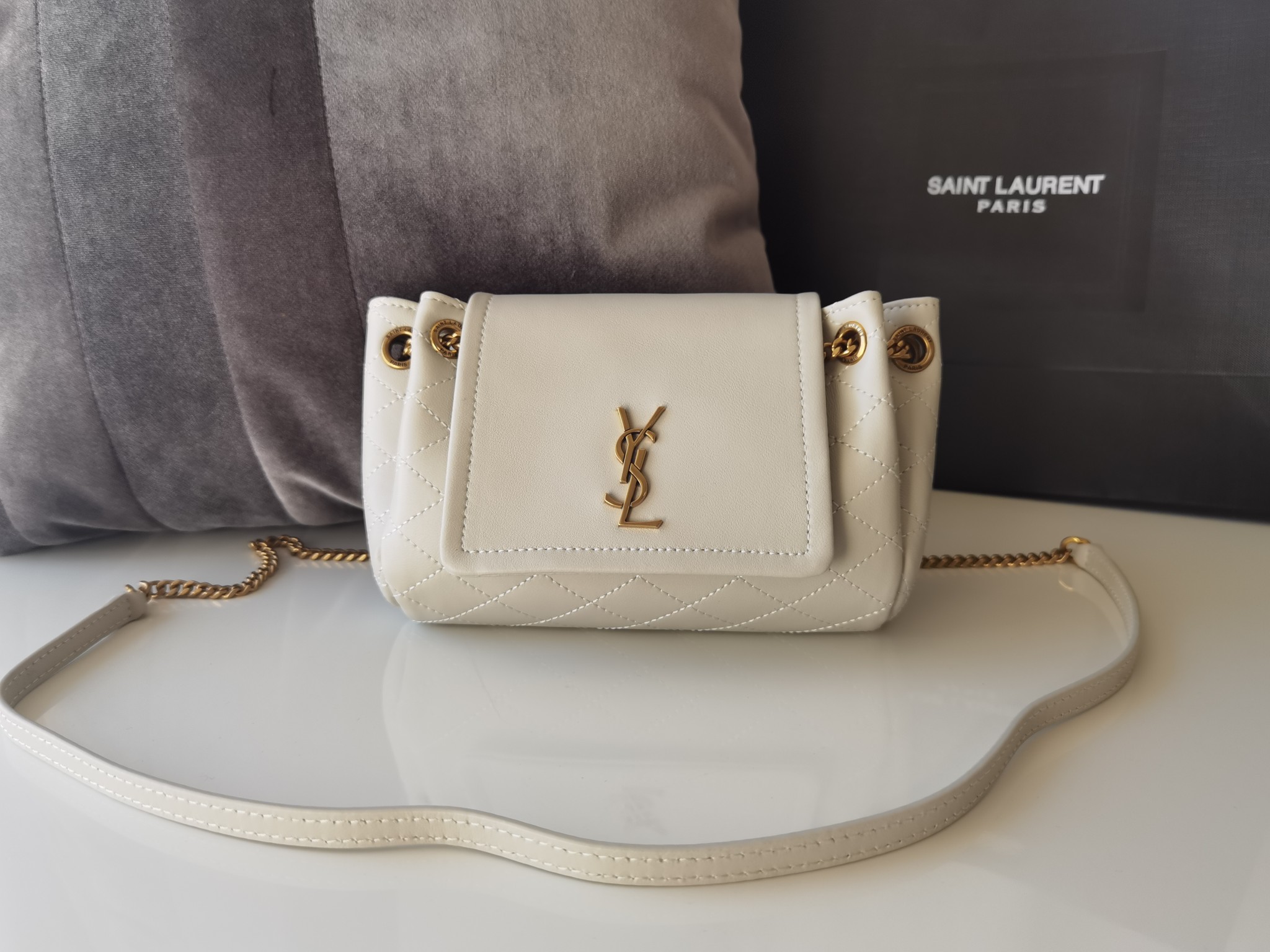 Saint Laurent Mini Lolita Leather Shoulder Bag – Blanc