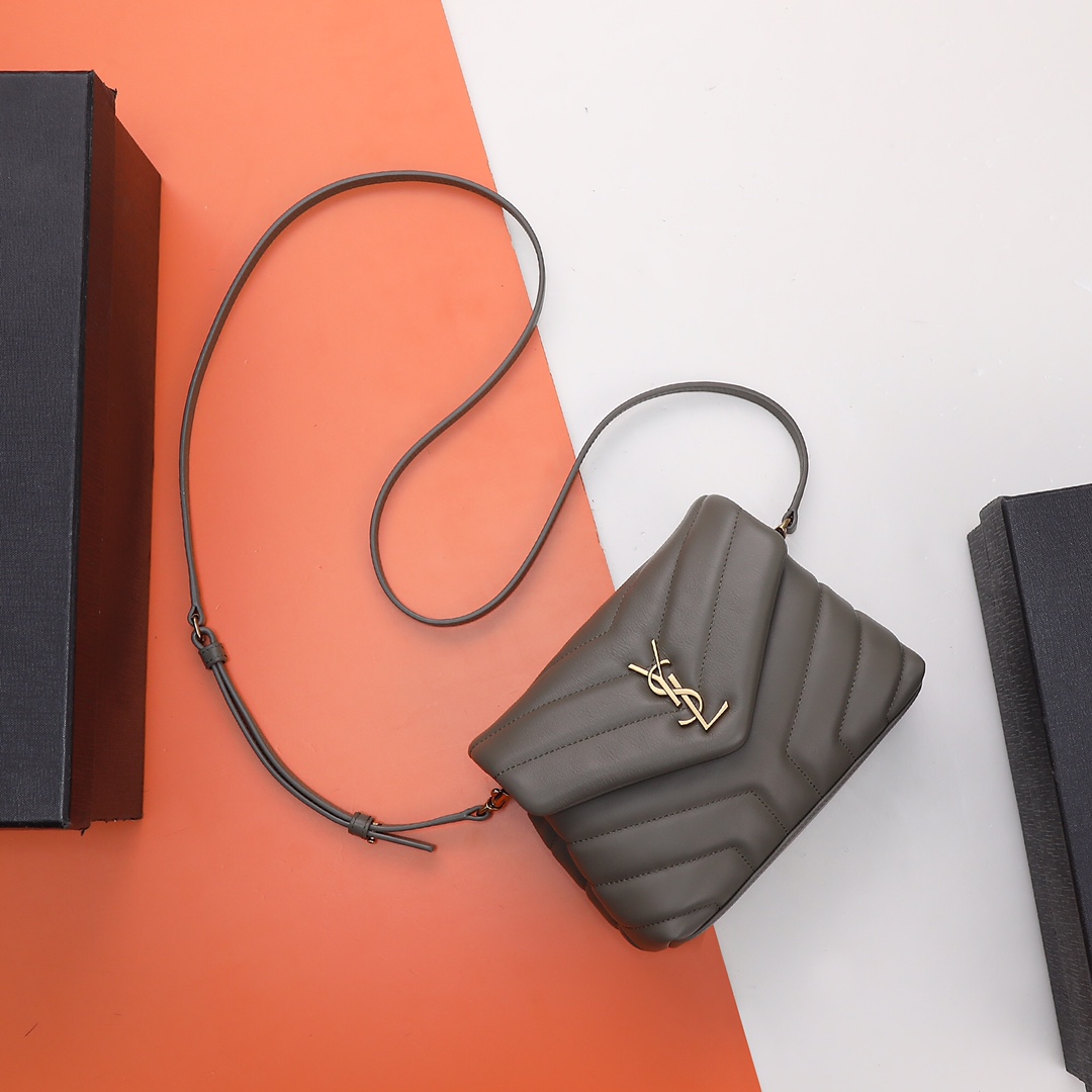 Saint Laurent Loulou Toy Quilted Leather in Black – Blank
