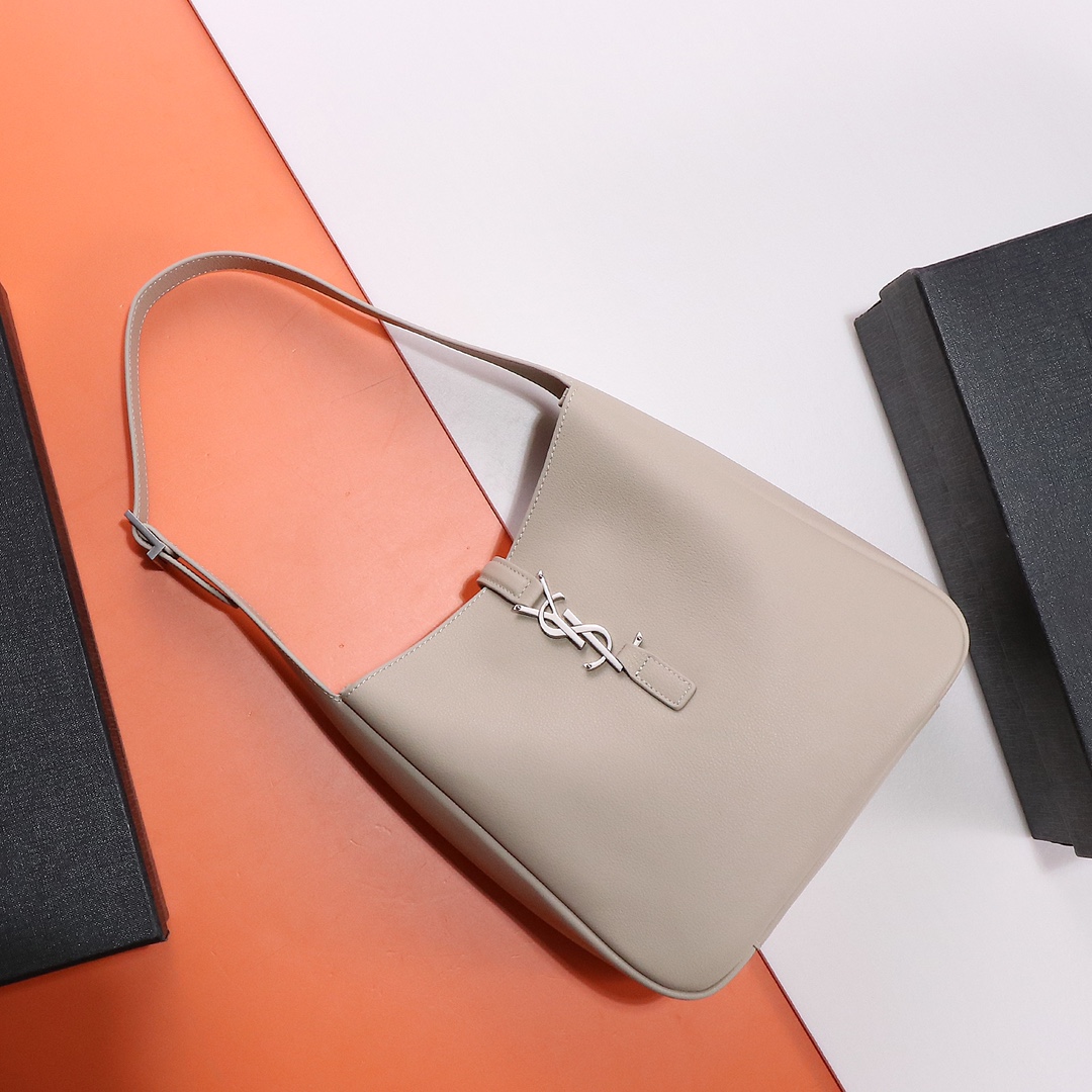 Saint Laurent Le 5 À 7 Supple Small ‘Seasalt’
