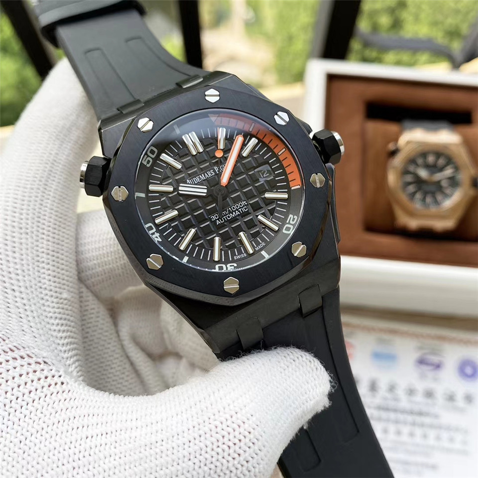 Audemars Piguet Royal Oak Offshore Diver 15707CE Mens Watch