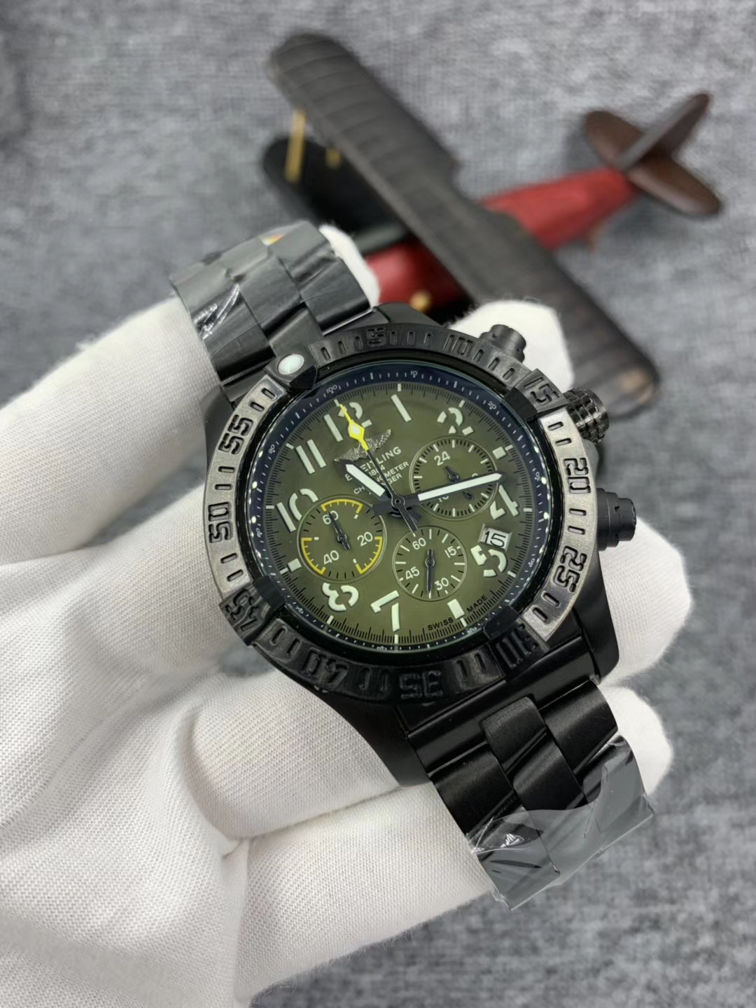 Breitling Avenger Chronograph 45 Night Mission (Deployant Buckle) V13317101L1X2 003