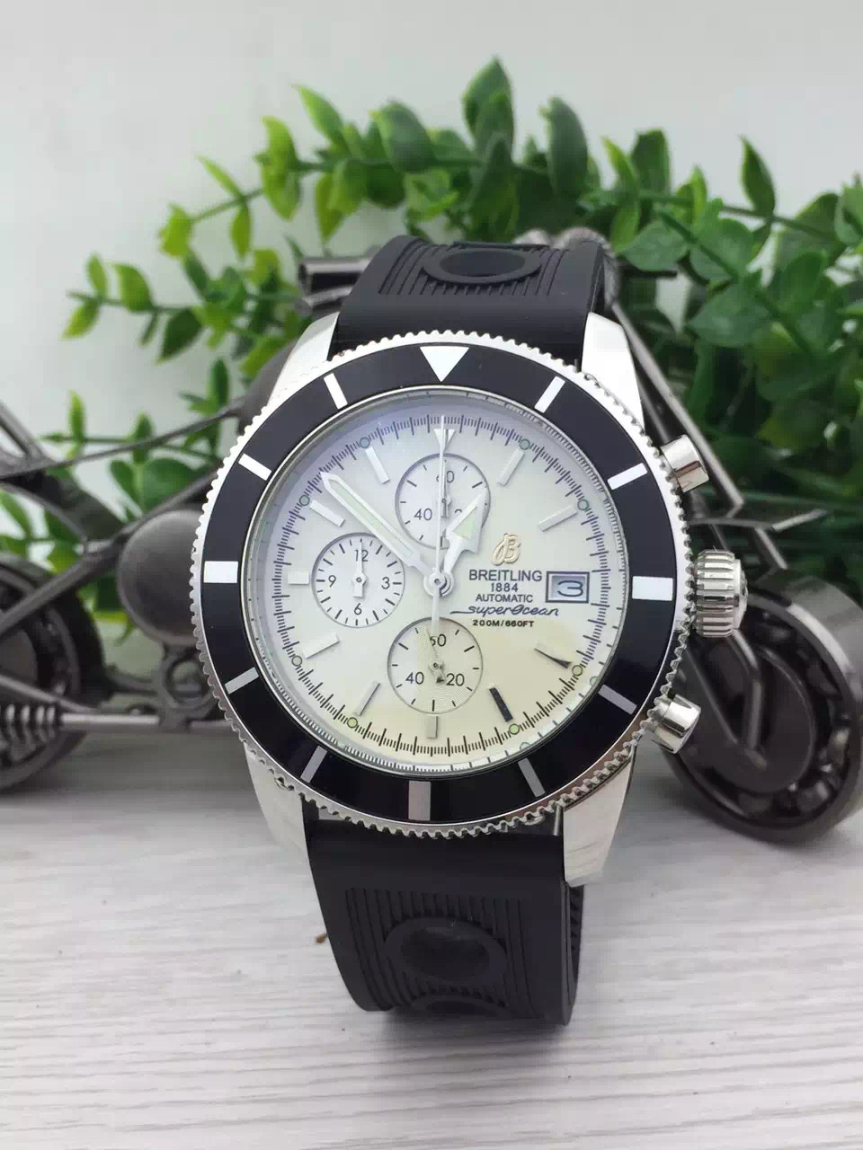 Breitling Superocean Heritage Chrono Chronograph Automatic Silver Dial Men’s Watch