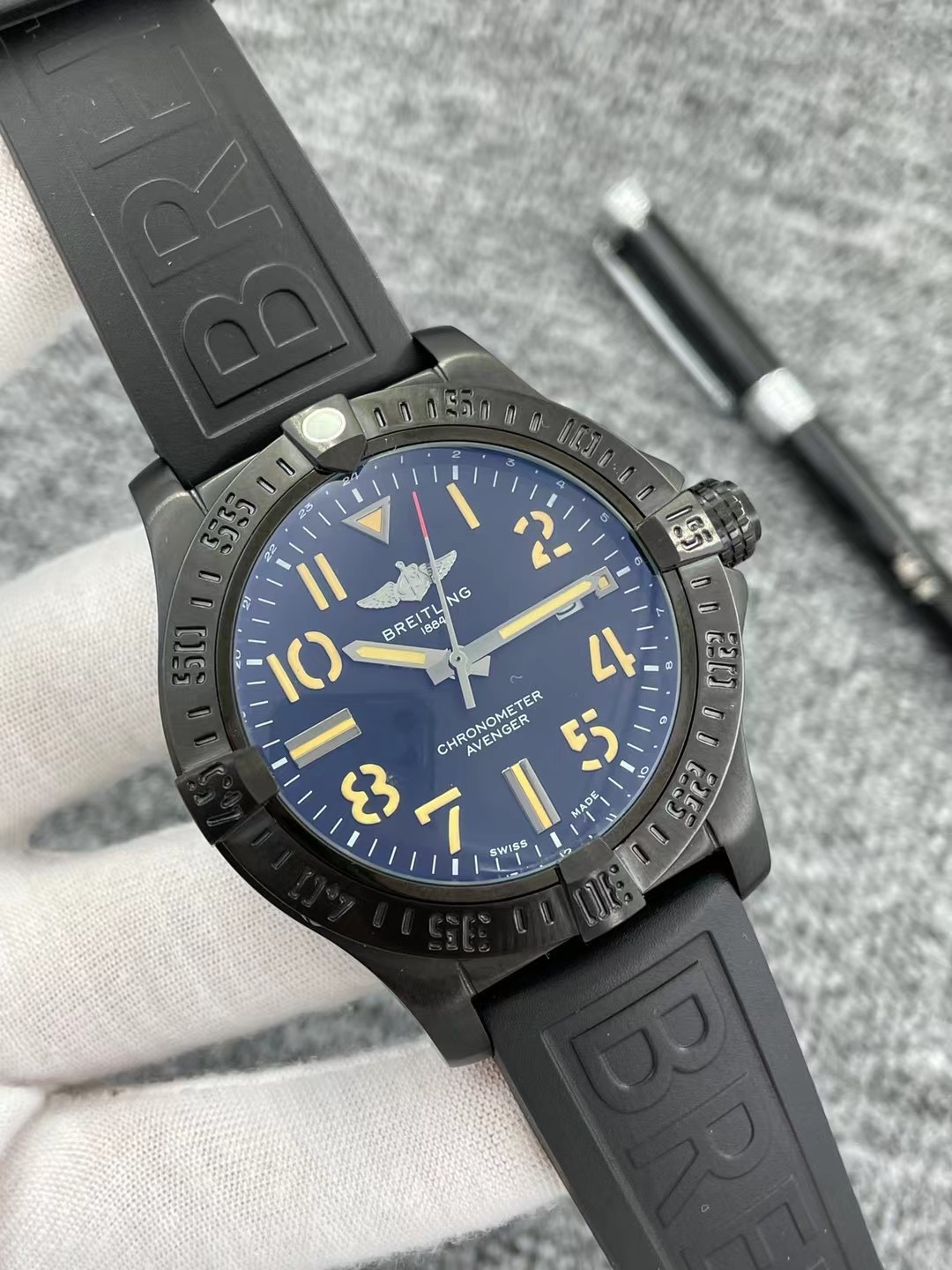 BREITLING Avenger GMT 45 Night Mission V32395 Automatic Men’s Watch_877857