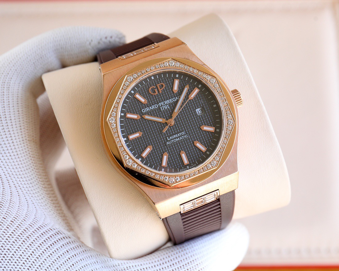 Girard Perregaux Laureato Rose Gold 38mm Grey Dial Automatic 81005 Strap