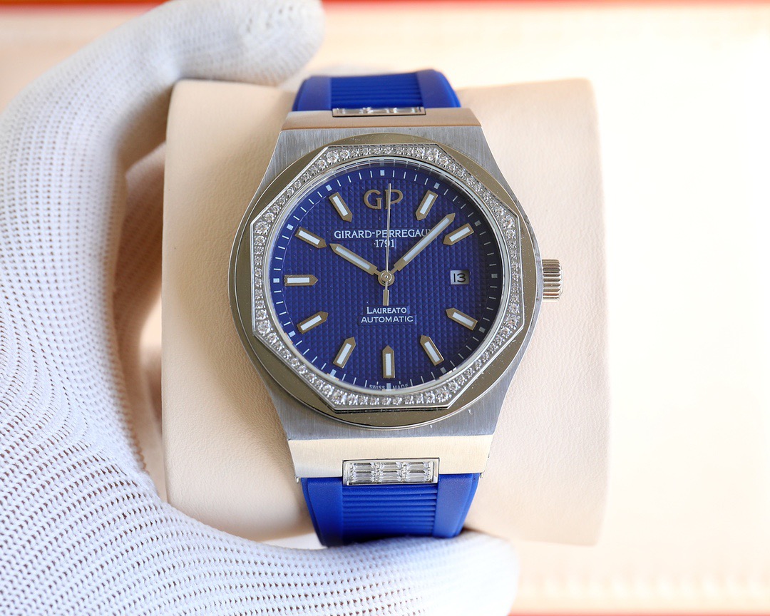 Girard Perregaux Laureato 34mm Blue Dial Diamond Bezel Watch 80189D11A431-CB6A