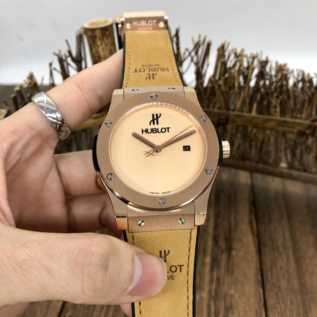 Hublot Classic Fusion 40 Years Anniversary Limited Edition  brown leather strap