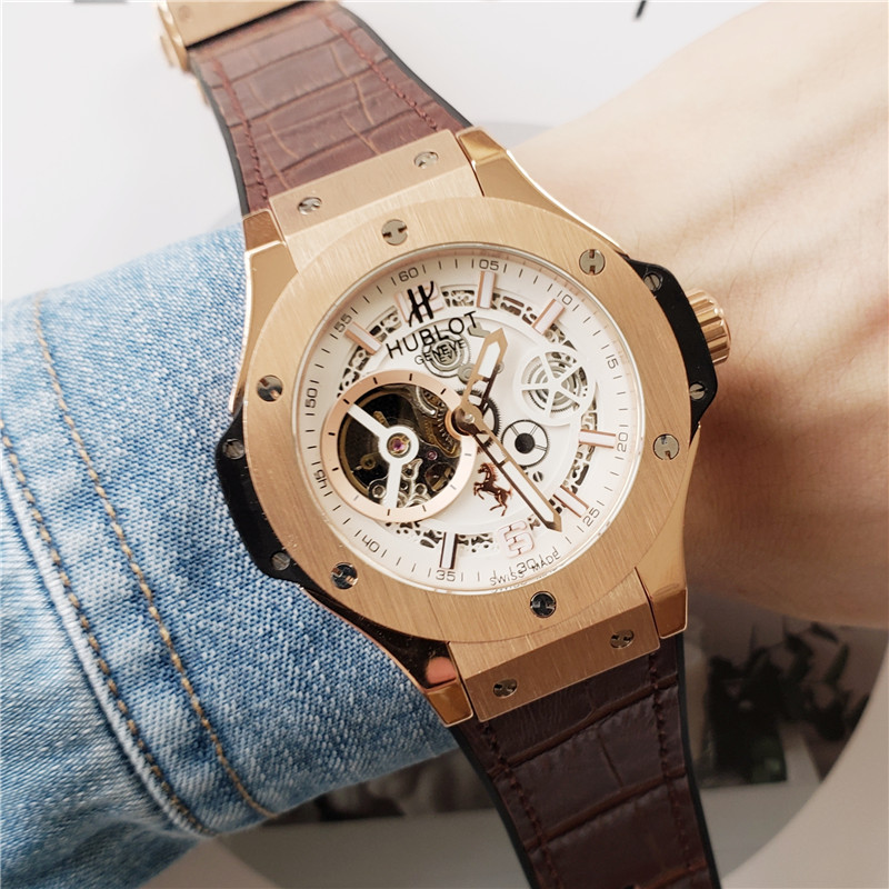 Hublot Big Bang MECA-10 King Gold dial white 42mm
