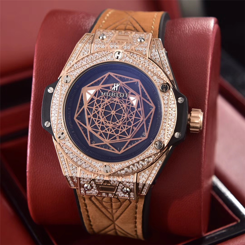 Hublot Big Bang 39 Sang Bleu King Gold Diamonds   brown leather strap