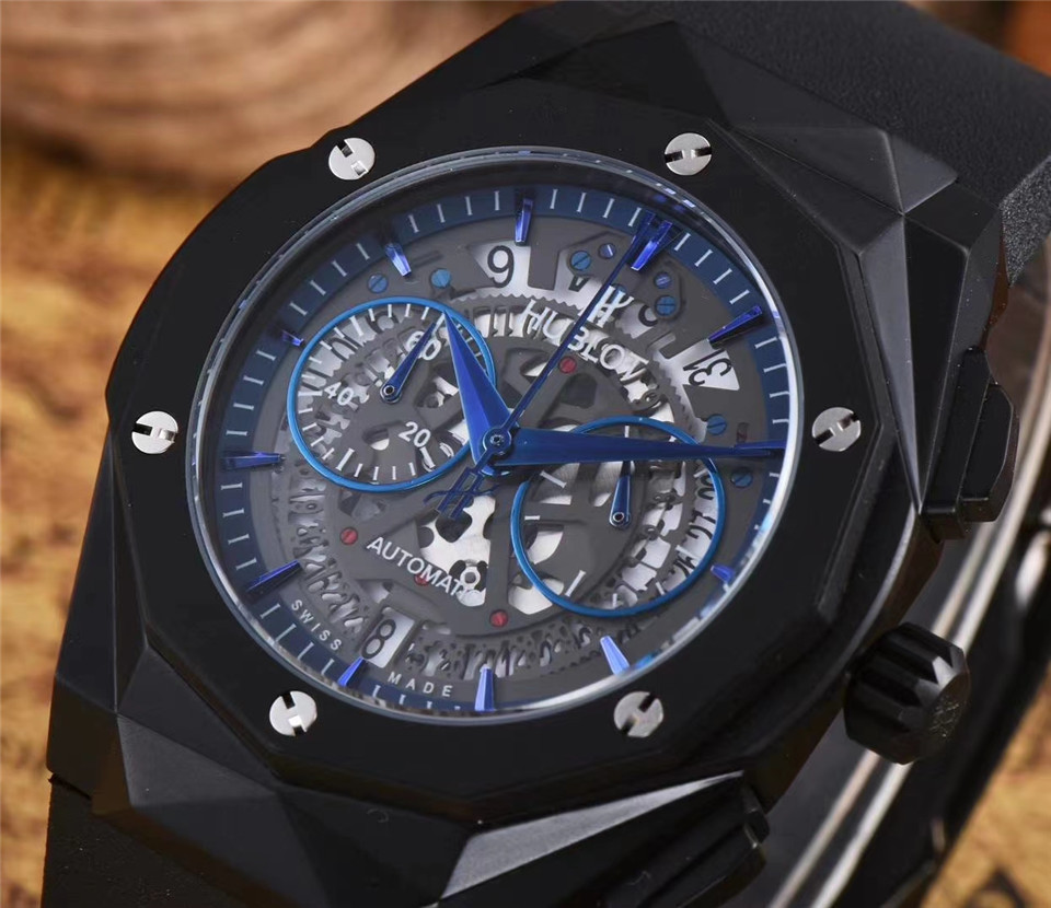 Hublot Classic Fusion Limited Edition Saint Barth 45mm Men’s Watch 525.CM.0170.RX.STB16