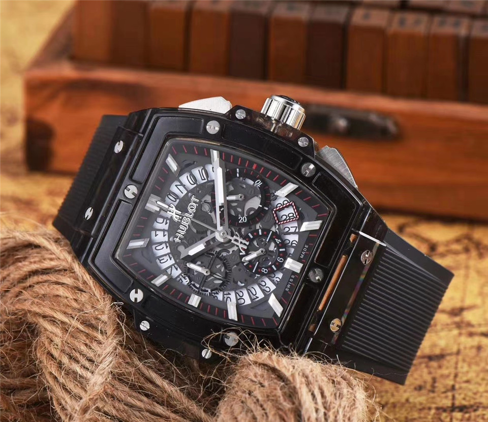 Hublot 42mm Spirit of Big Bang Black Magic Ceramic – Box & Papers
