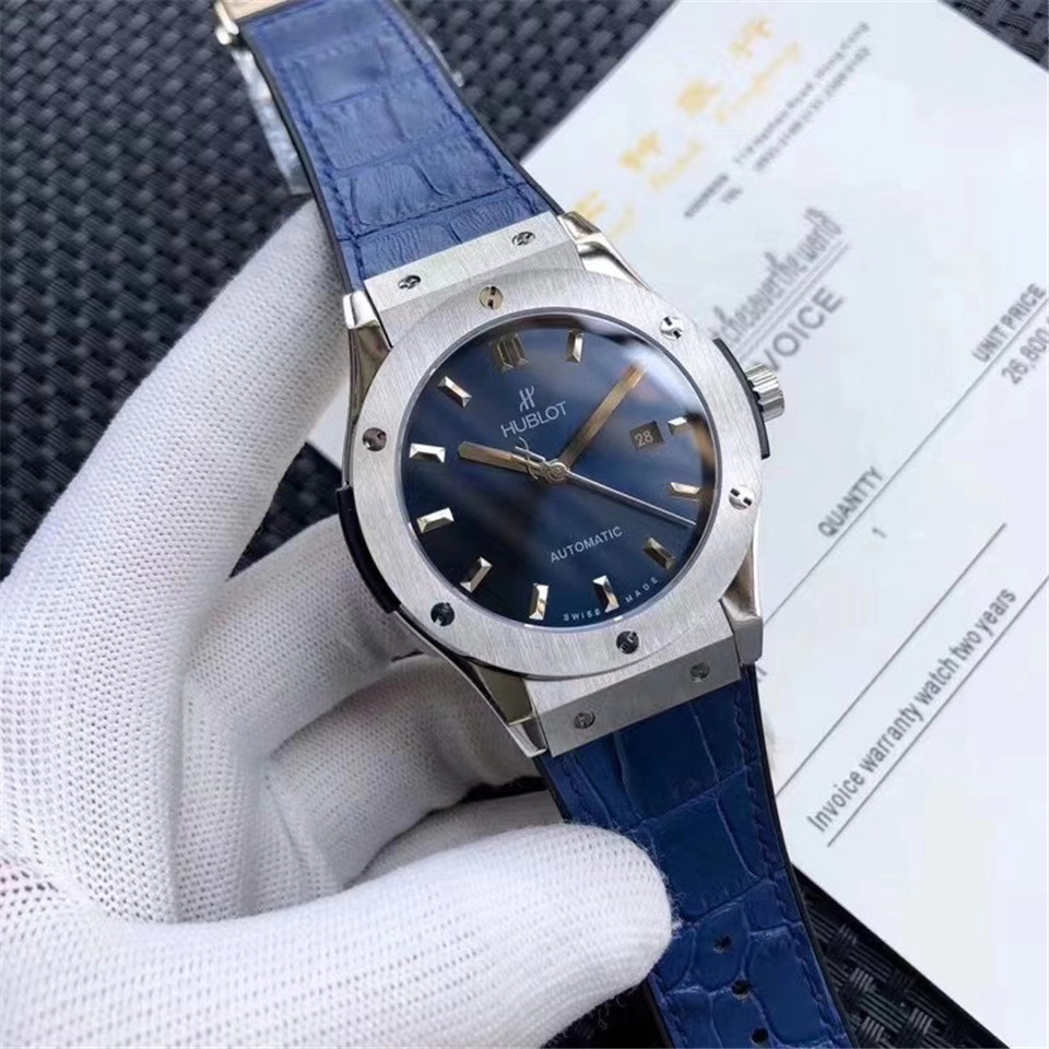 Hublot Classic Fusion King 18k Rose Gold silver  white border