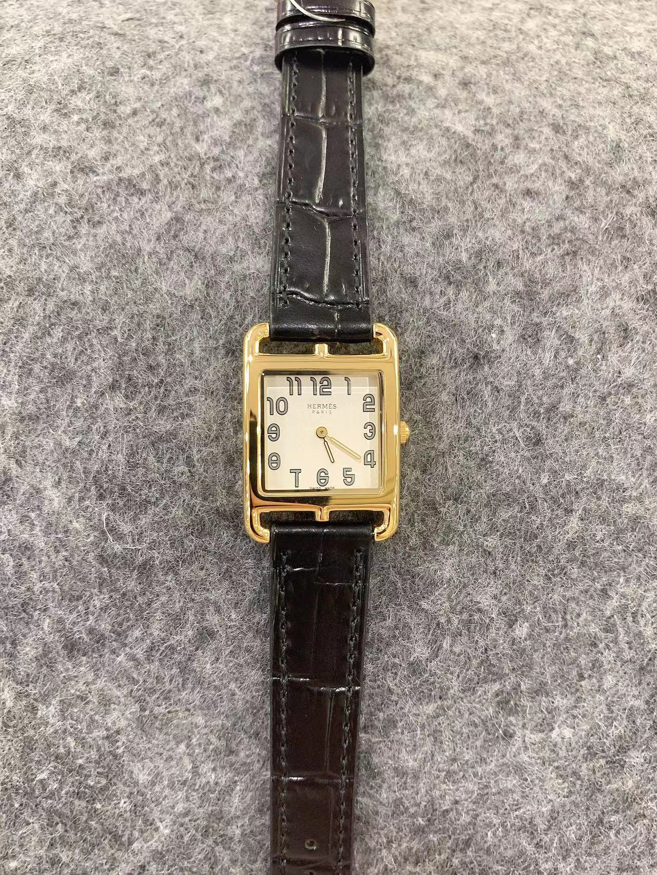 Hermes Cape Cod Watch Mother-of-Pearl Yellow Gold/Diamond