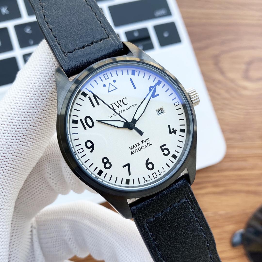 IWC Schaffhausen Pilot’s Watch Mark 20 – IW328207