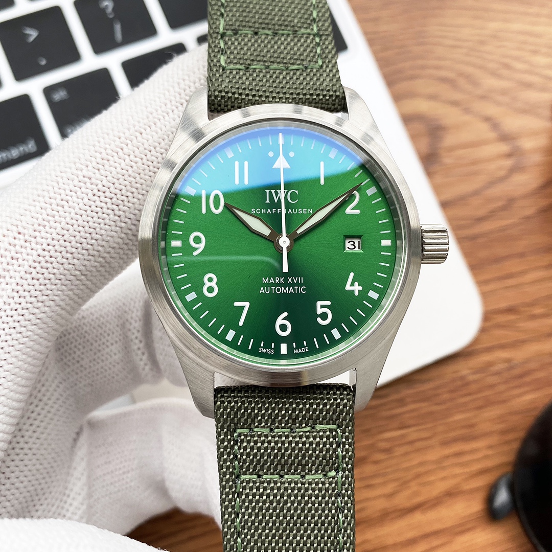 IWC IW3282 Pilot’s Watch Mark XX with Green Dial 40mm