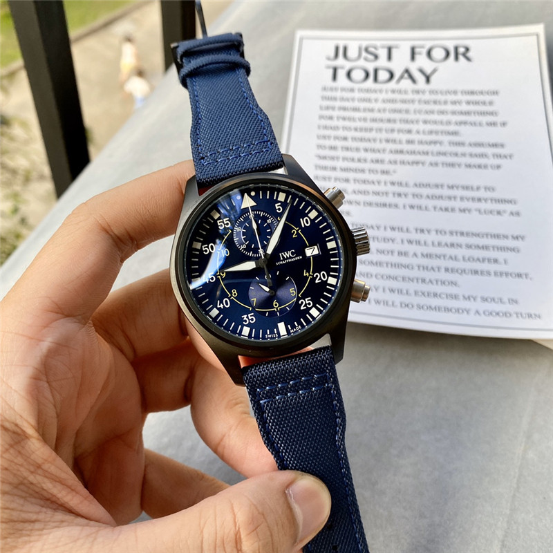 IWC SCHAFFHAUSEN DEDICATES A SPECIAL EDITION TO THE “BLUE ANGELS