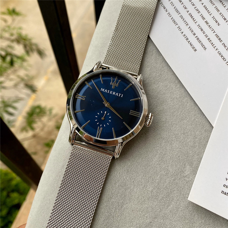Maserati Epoca – Men’s Watch Steel Mesh Blue With Date Function (R8853118017)