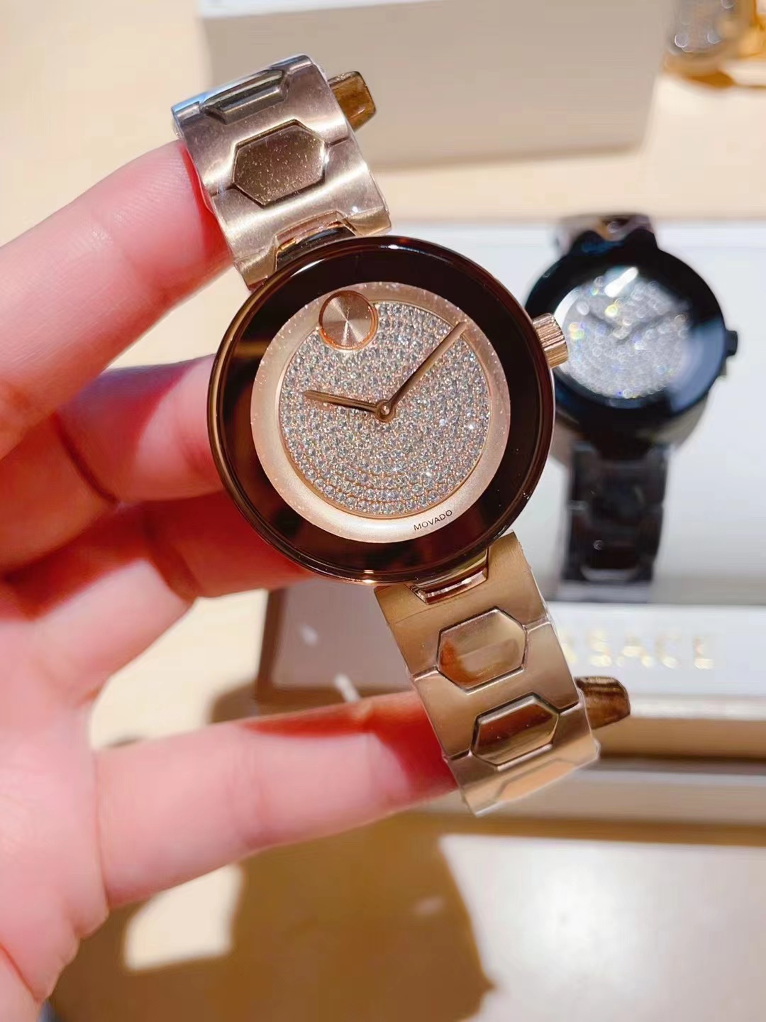 New Movado Bold Ladies Crystal 3600493 100% Authentic