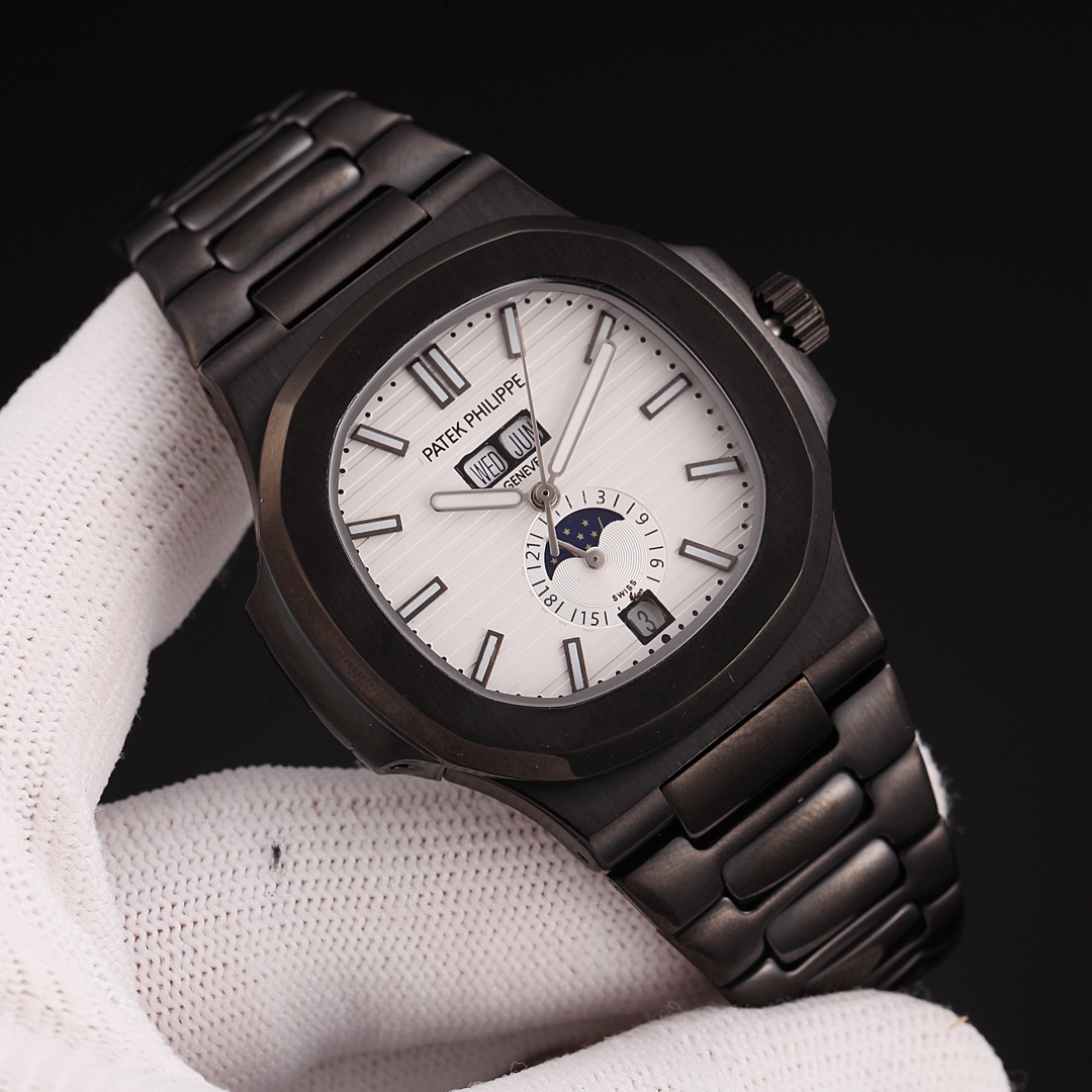 Patek Philippe Nautilus 5726/1A-010 | black metal strap white dial