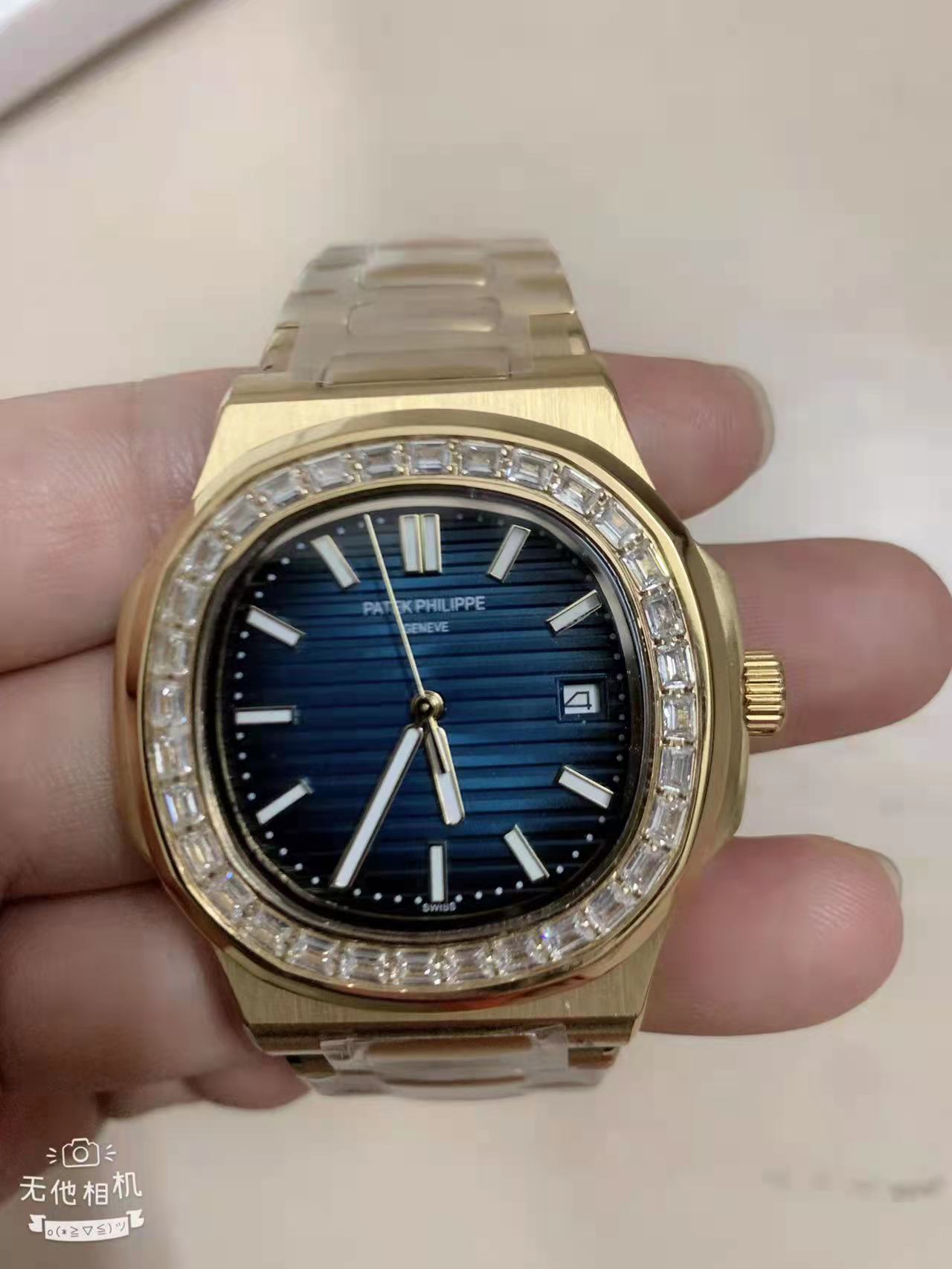 Patek Philippe Nautilus 5723/1R-001 |  blue dial gold strap