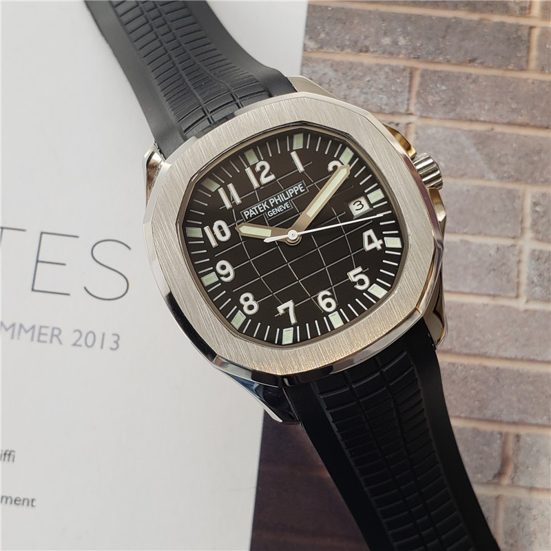 Patek Philippe Aquanaut Jumbo Ref 5065A Tritium Dial