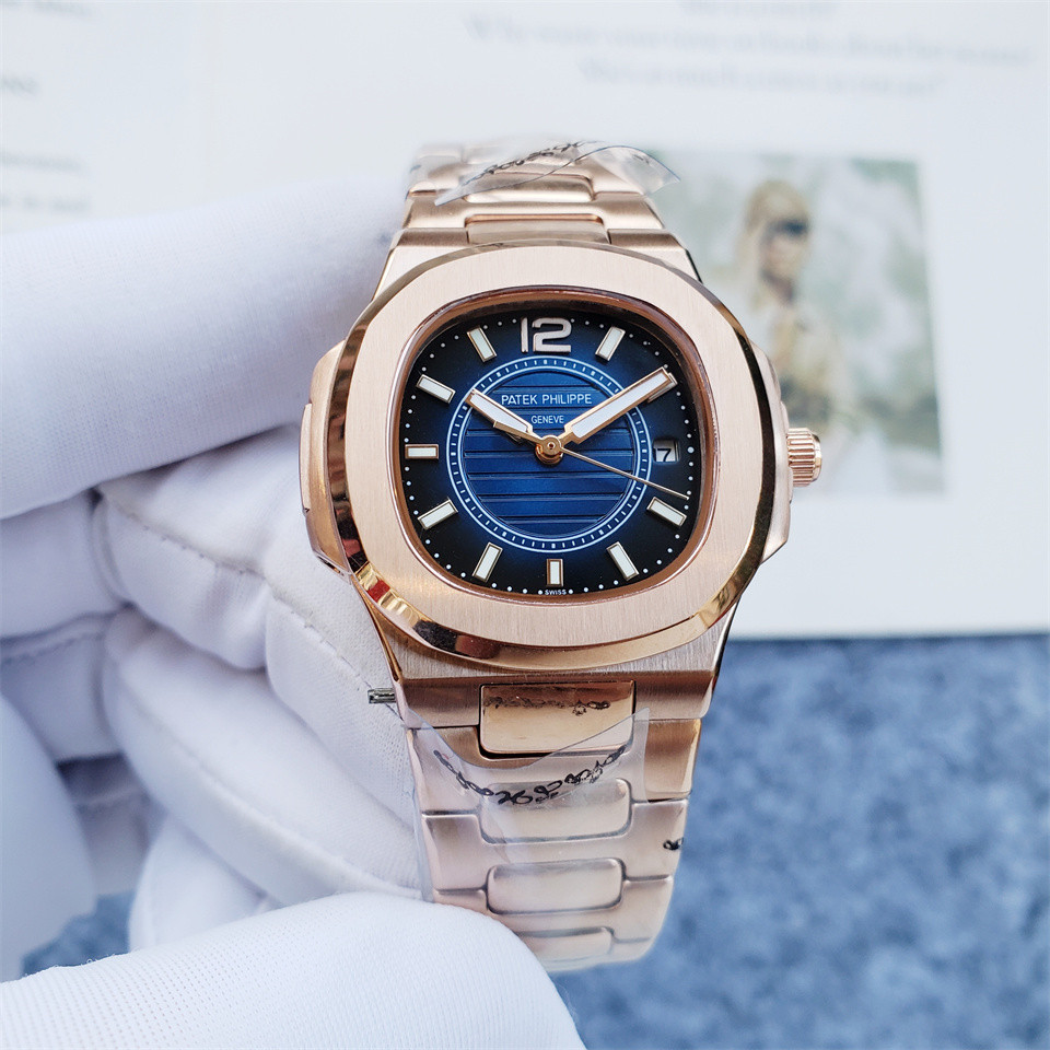 Patek Philippe 5711/1R Nautilus Rose Gold  blue dial