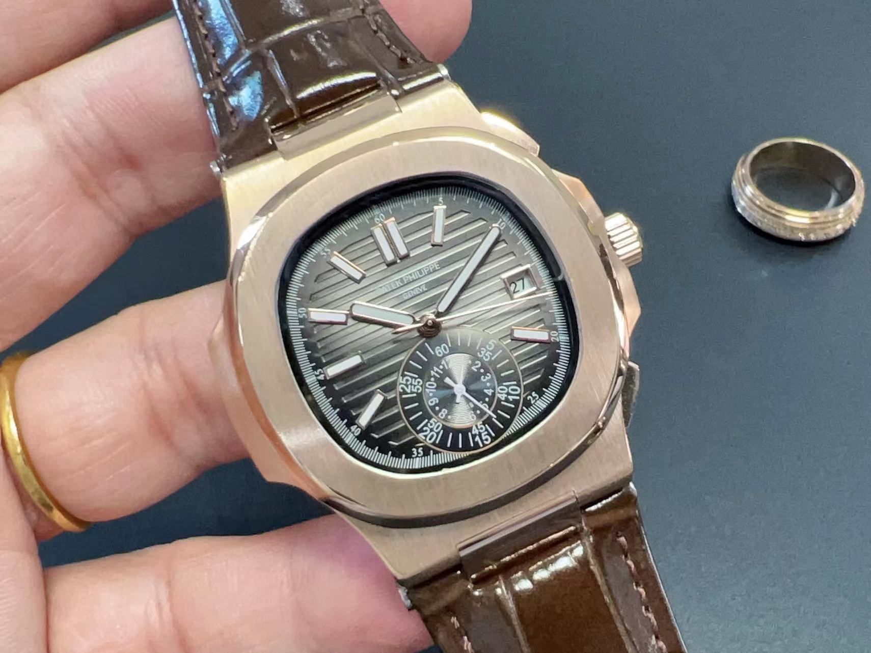 Patek Philippe 5980R-001 Nautilus Self-Winding brown leather strap grey dial