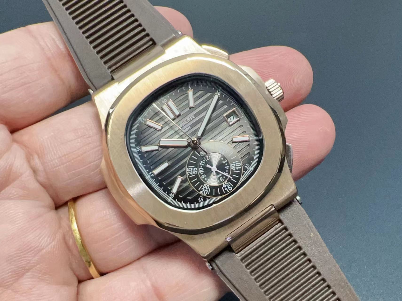 Patek Philippe Nautilus 5980 Chronograph Gray dial, brown rubber strap