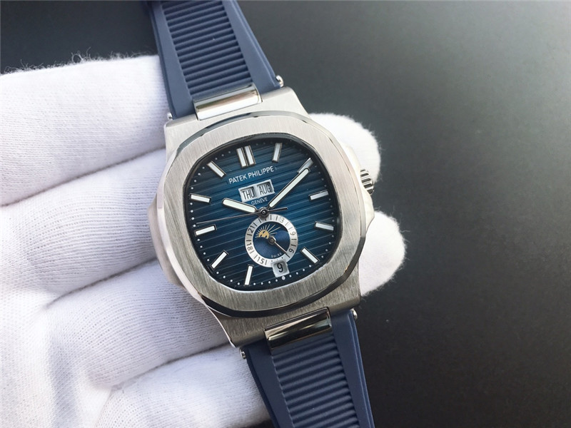 Patek Philippe Nautilus 2025 UNUSED COMPLETE BEST PRICE Nautilus 40.5 mm blue rubber strap