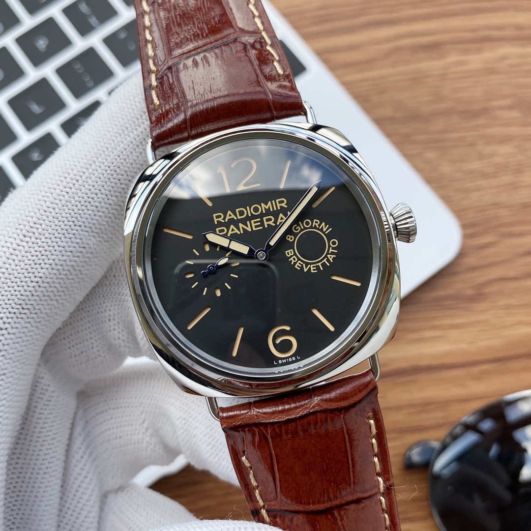 Radiomir Otto Giorni PAM01347  Boutique Exclusive strap red
