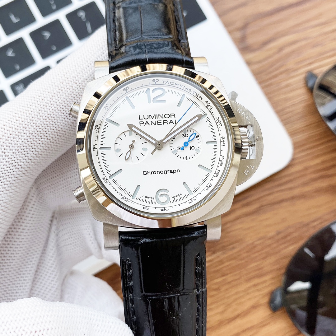 Panerai Luminor White Men’s Watch – PAM01218